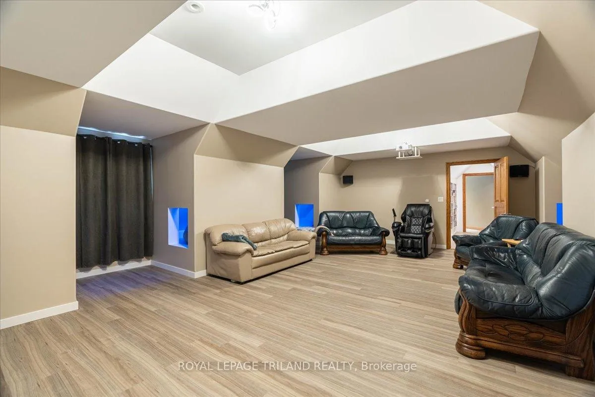 Photo 27 of 3115 Napperton Drive, Adelaide Metcalfe, Rural Adelaide Metcalfe — HOMEH