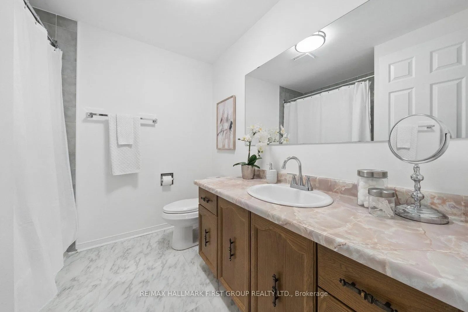 Photo 23 of 658 Cognac Crescent, Pickering, Amberlea — HOMEH