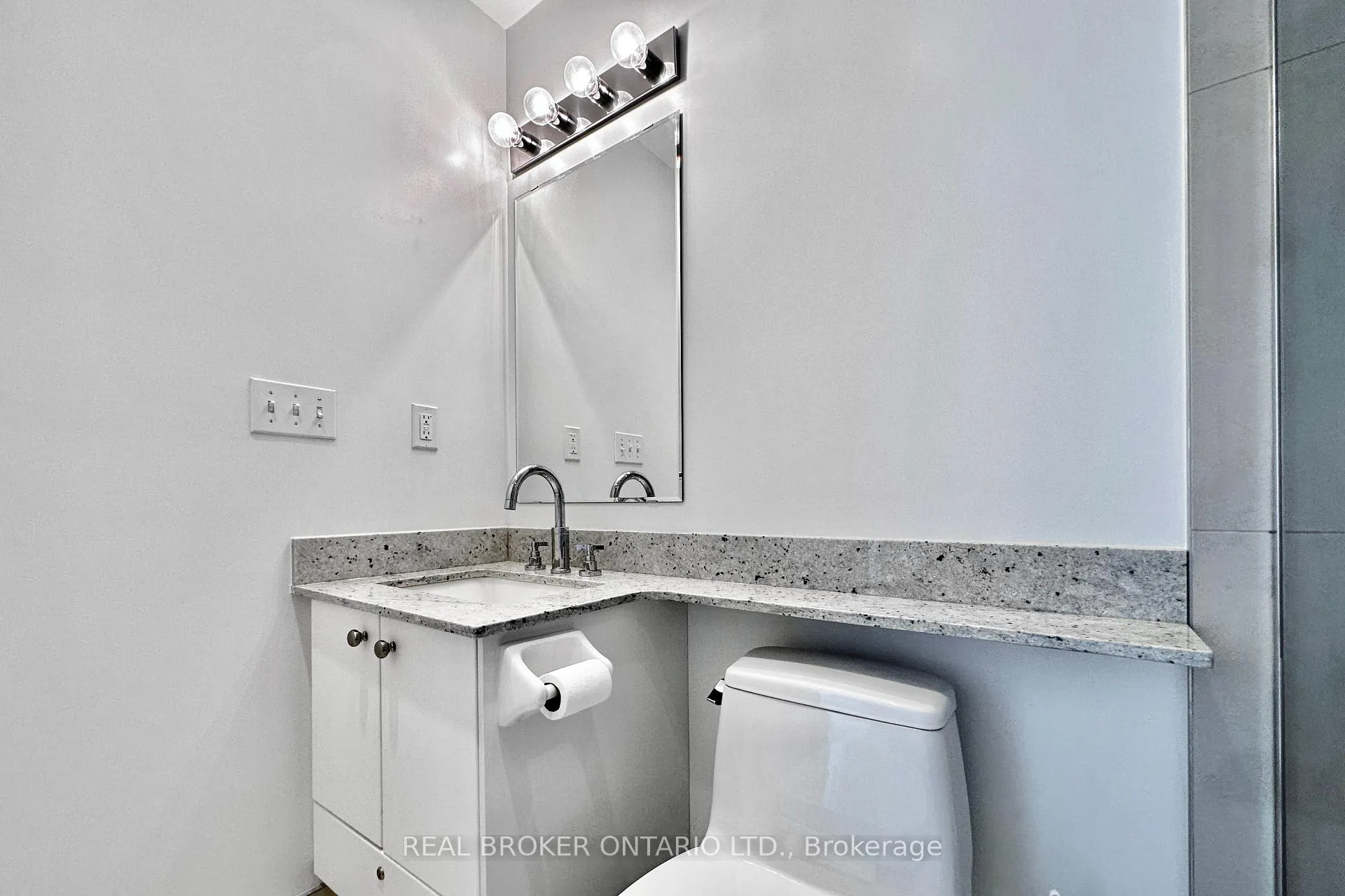 Photo 12 of Unit 807, 1910 Lakeshore Boulevard, Toronto, High Park-Swansea — HOMEH