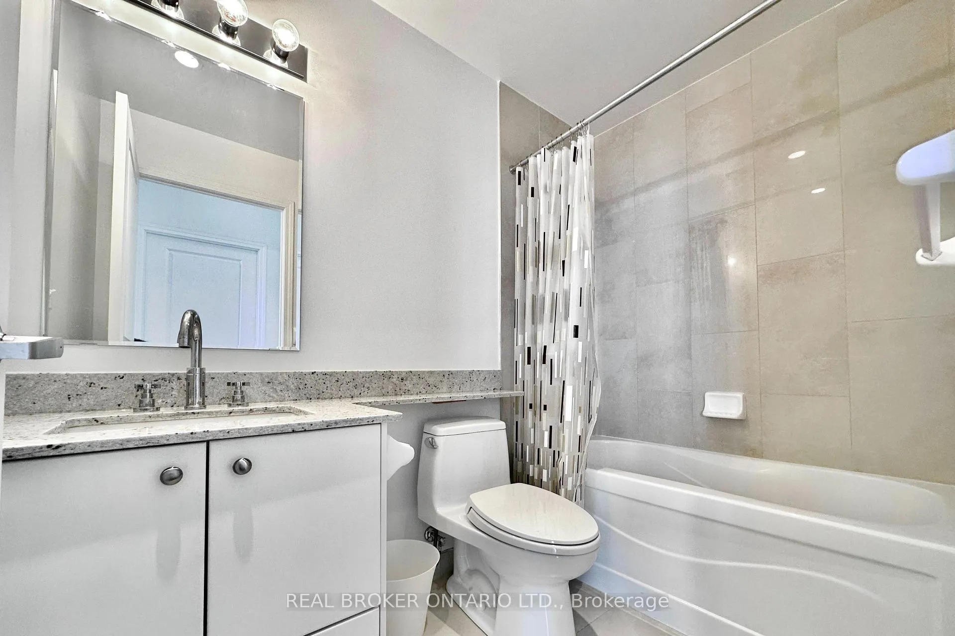 Photo 17 of Unit 807, 1910 Lakeshore Boulevard, Toronto, High Park-Swansea — HOMEH