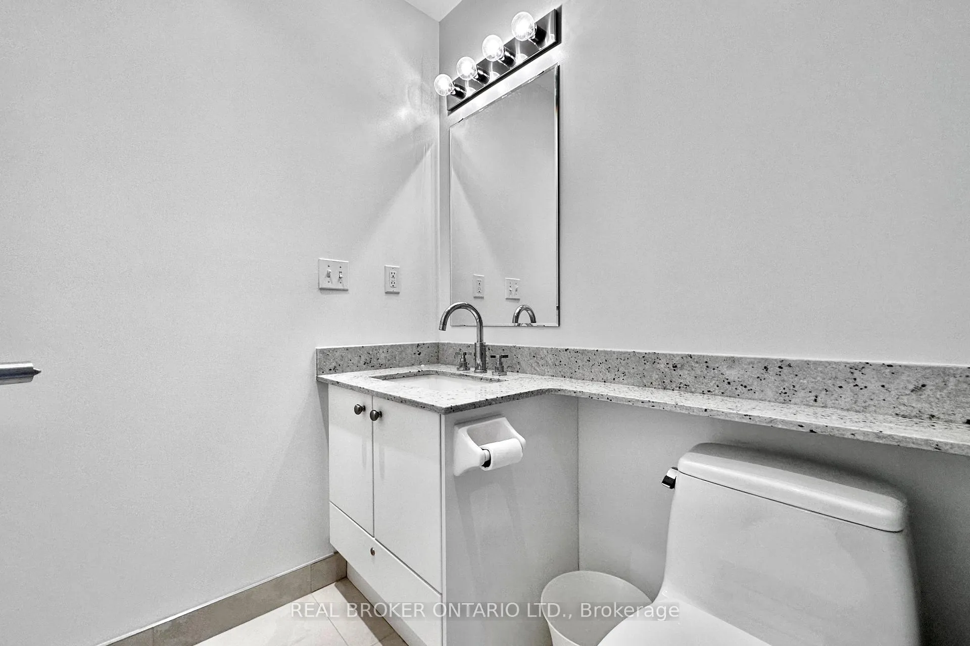 Photo 18 of Unit 807, 1910 Lakeshore Boulevard, Toronto, High Park-Swansea — HOMEH