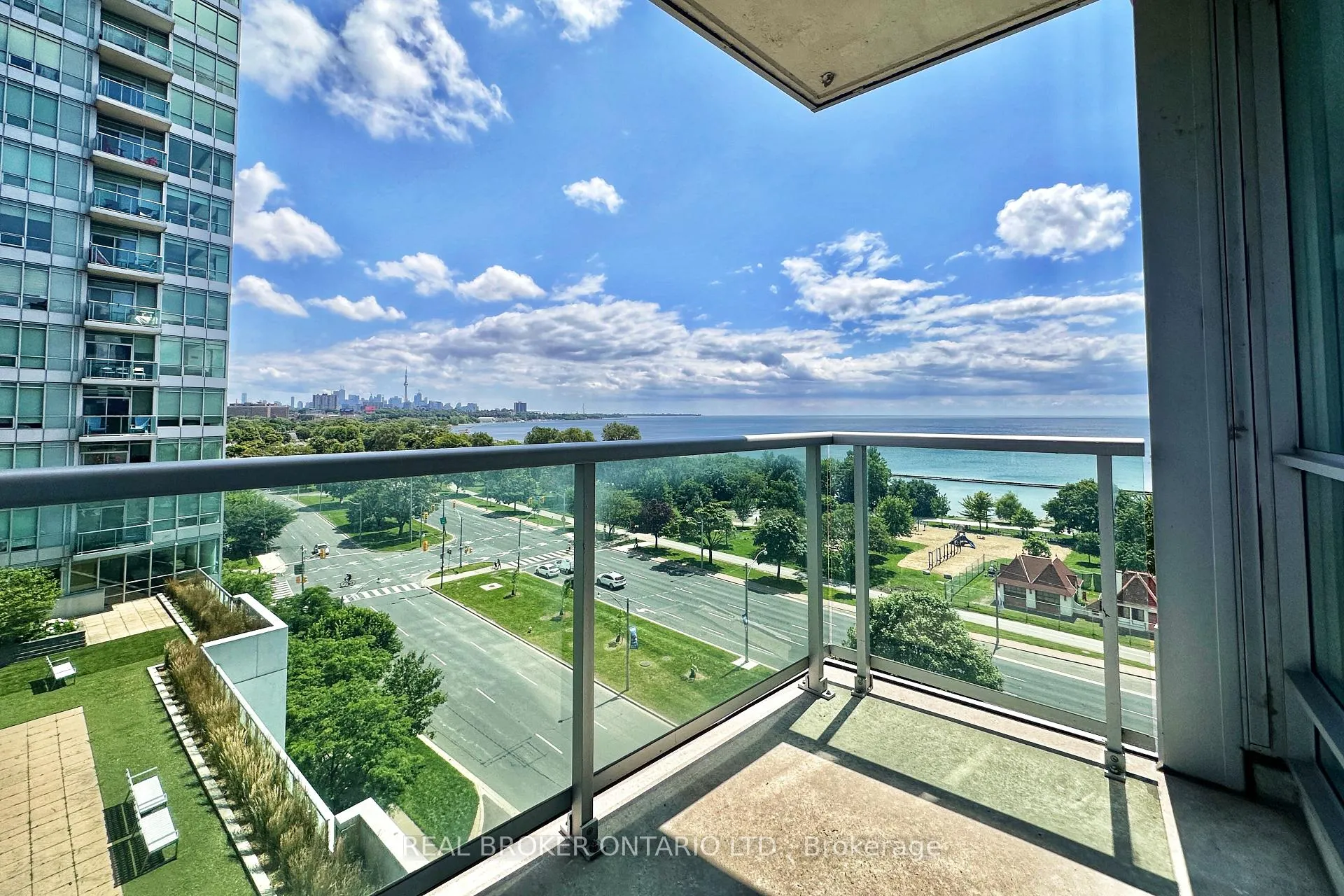Photo 21 of Unit 807, 1910 Lakeshore Boulevard, Toronto, High Park-Swansea — HOMEH