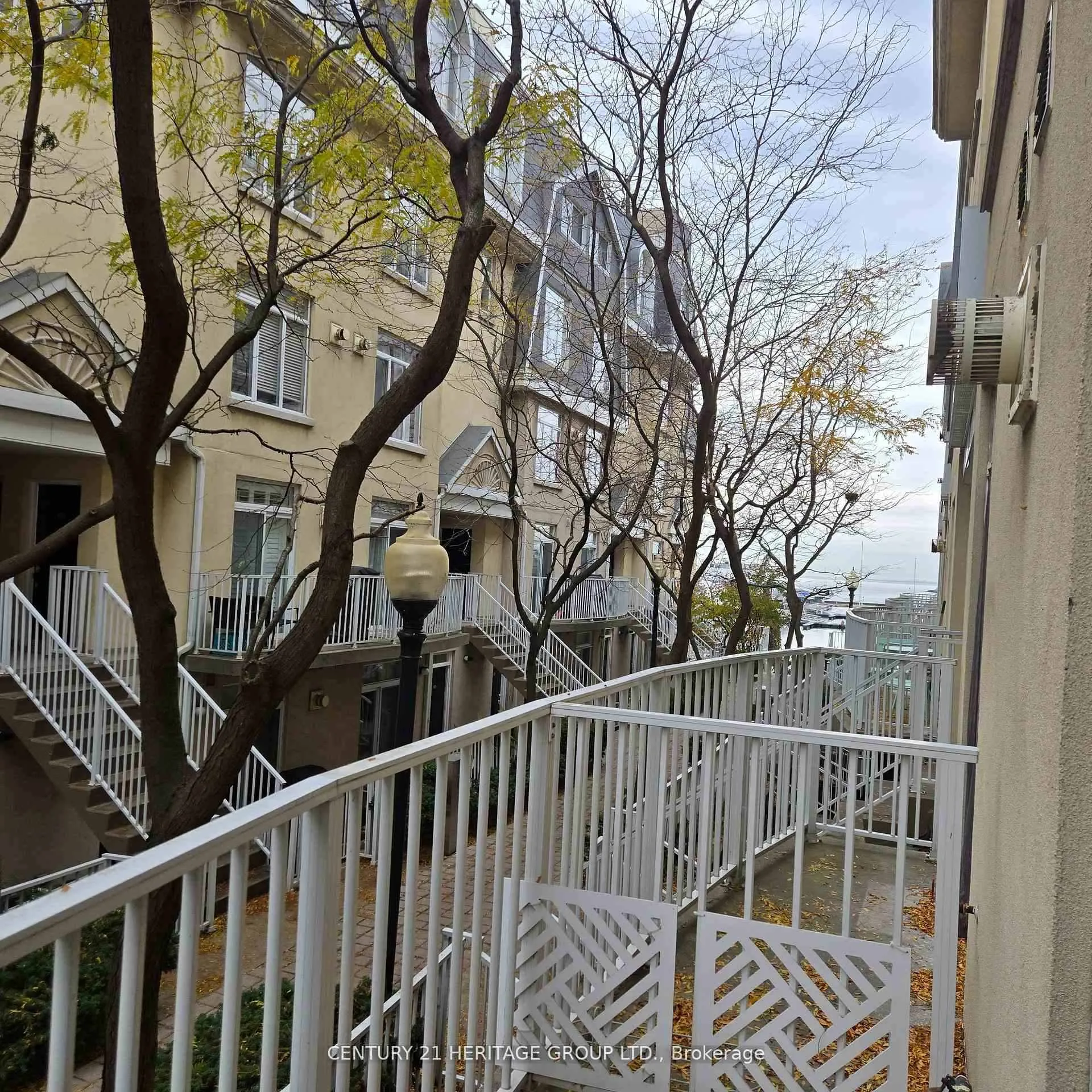 Photo 3 of Unit 239, 28 Stadium Road, Toronto, Niagara — HOMEH
