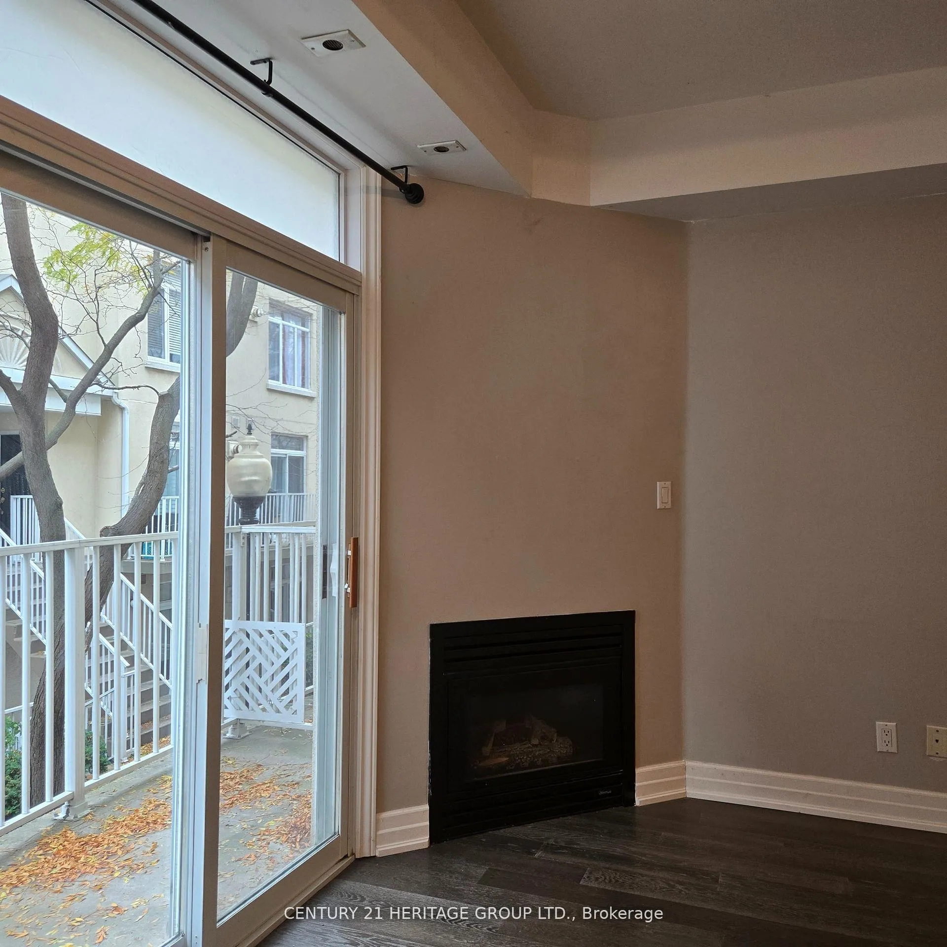 Photo 6 of Unit 239, 28 Stadium Road, Toronto, Niagara — HOMEH