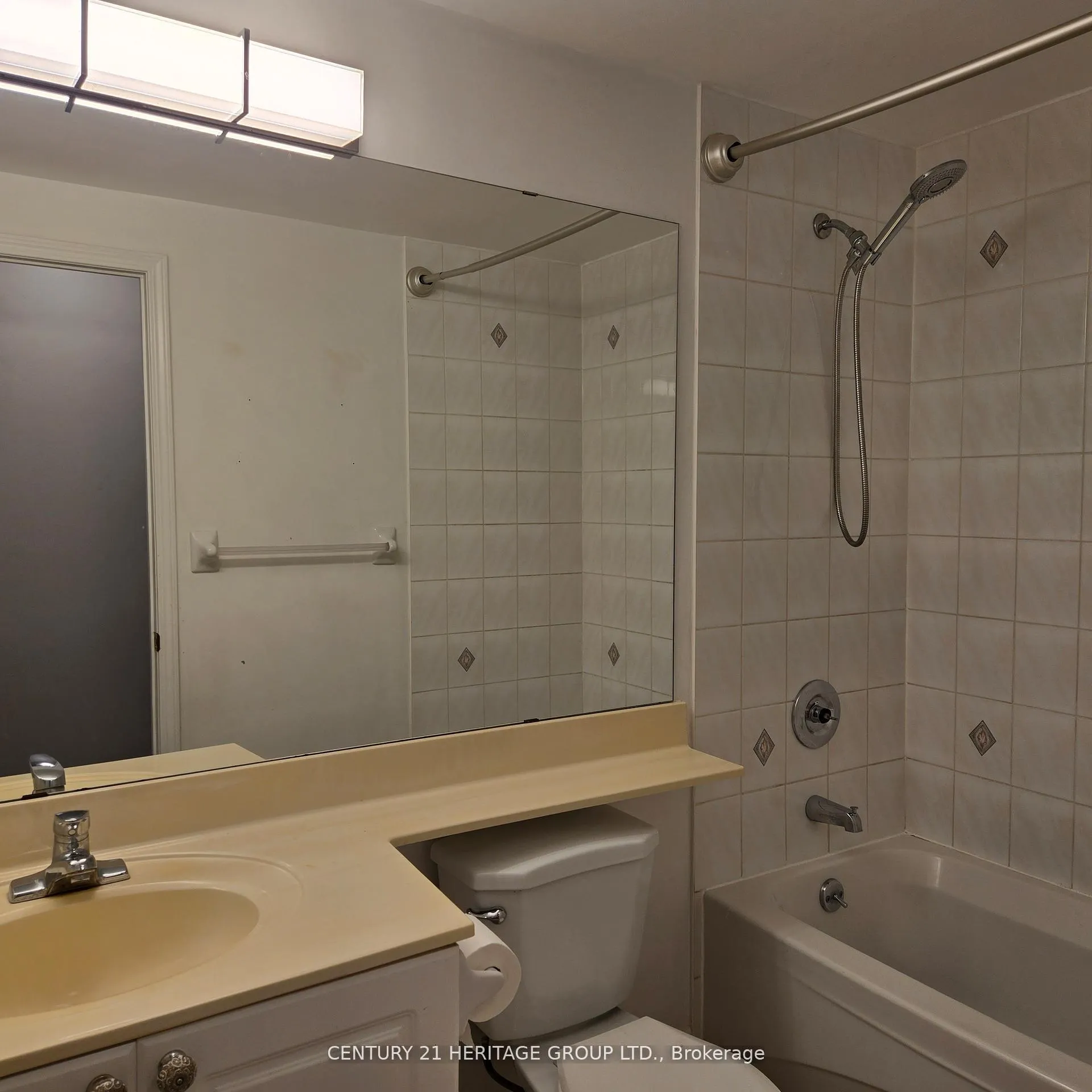 Photo 20 of Unit 239, 28 Stadium Road, Toronto, Niagara — HOMEH
