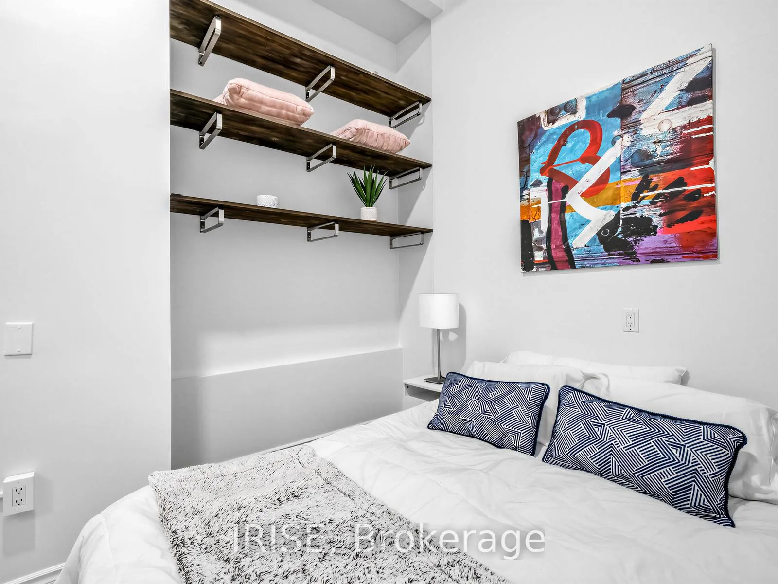 Photo 7 of Unit 718, 155 Dalhousie Street, Toronto, Church-Yonge Corridor — HOMEH