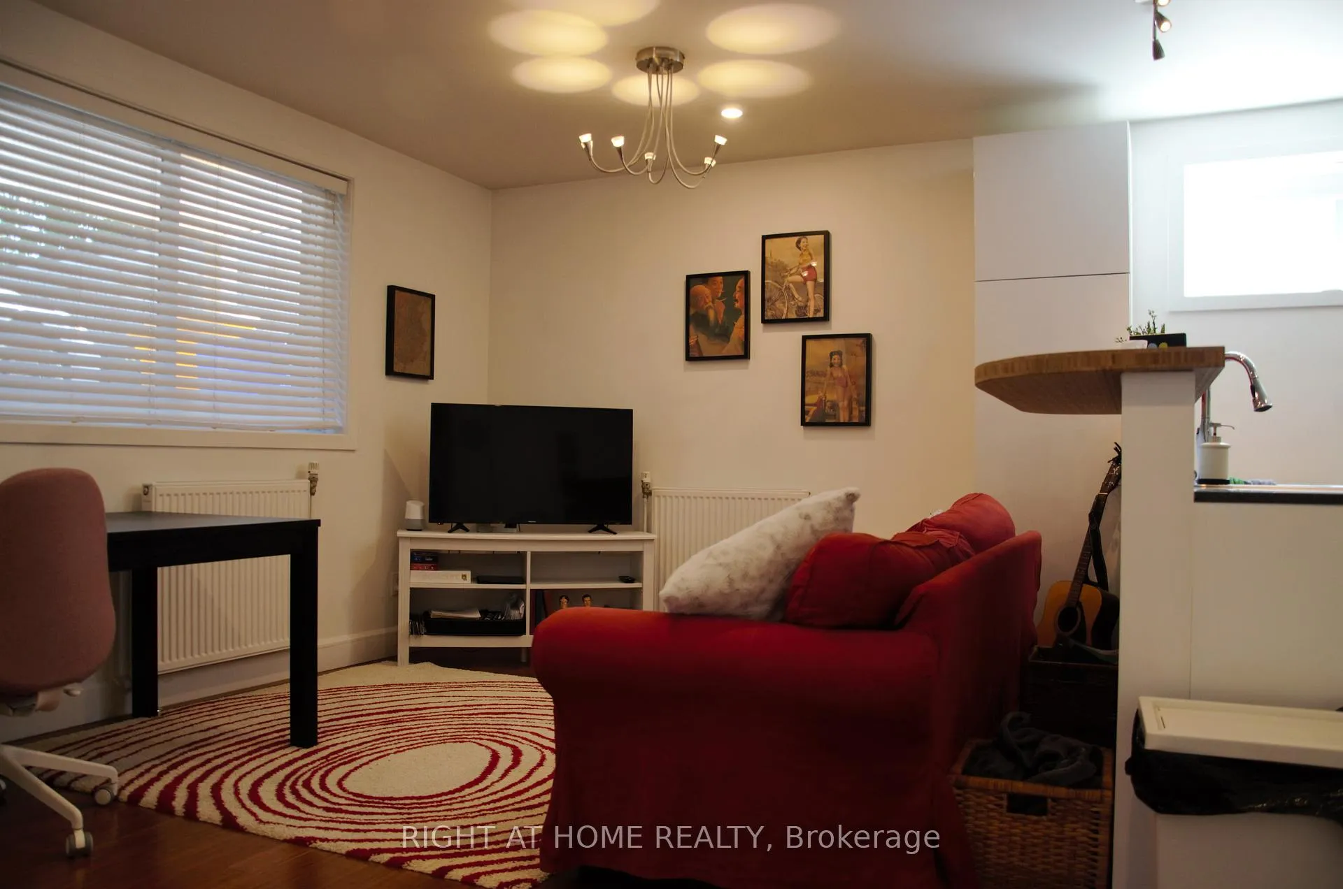 Photo 2 of 33 Marier Avenue, Ottawa, Vanier — HOMEH