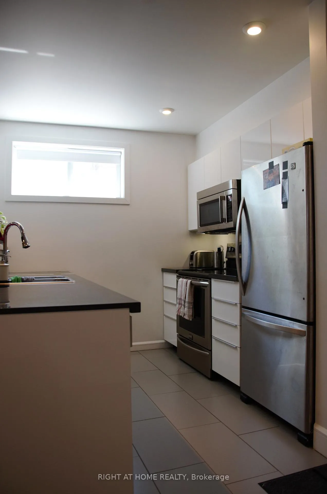 Photo 5 of 33 Marier Avenue, Ottawa, Vanier — HOMEH