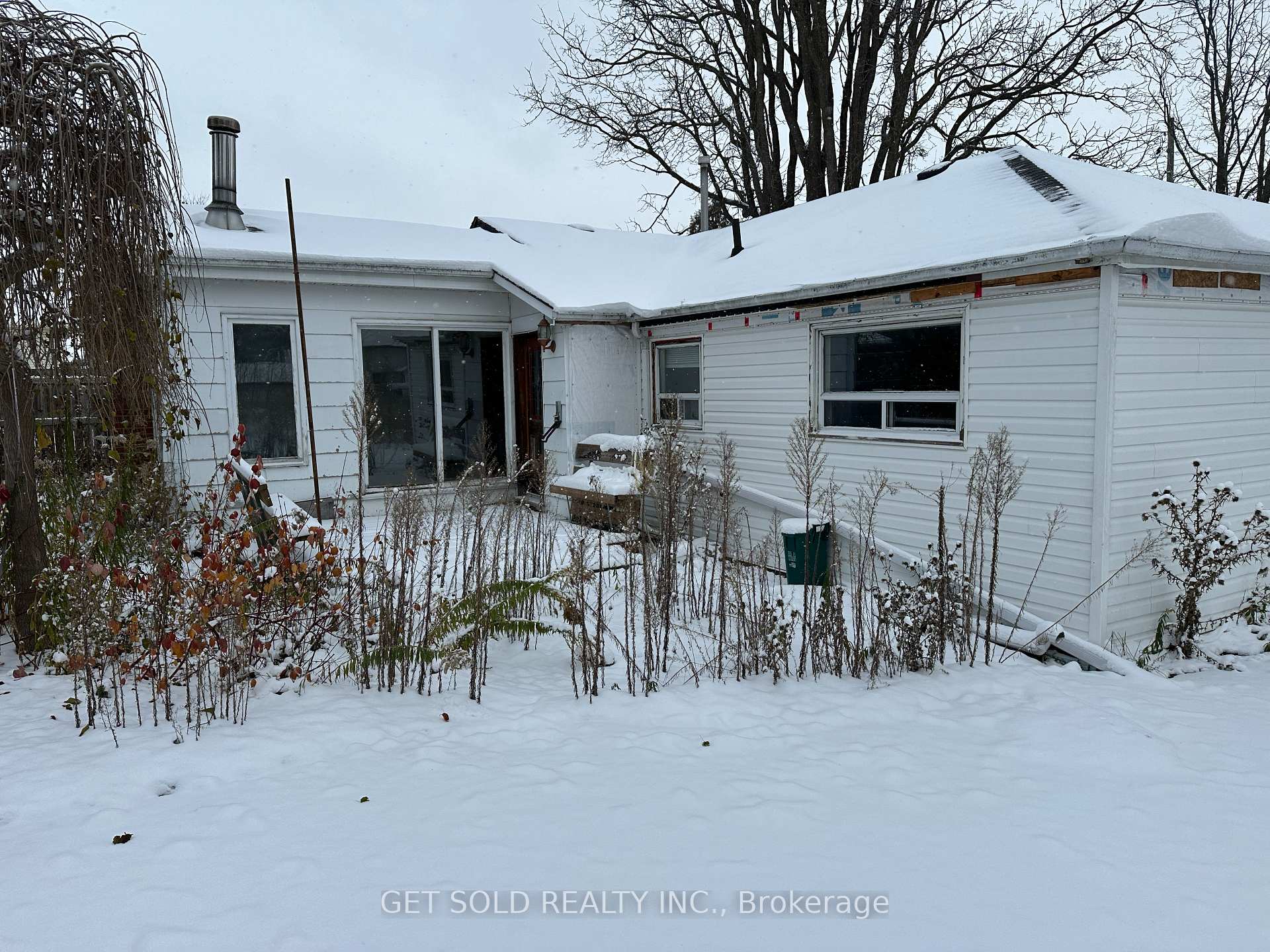 Photo 3 of 7866 Yonge Street N, Innisfil, Stroud — HOMEH