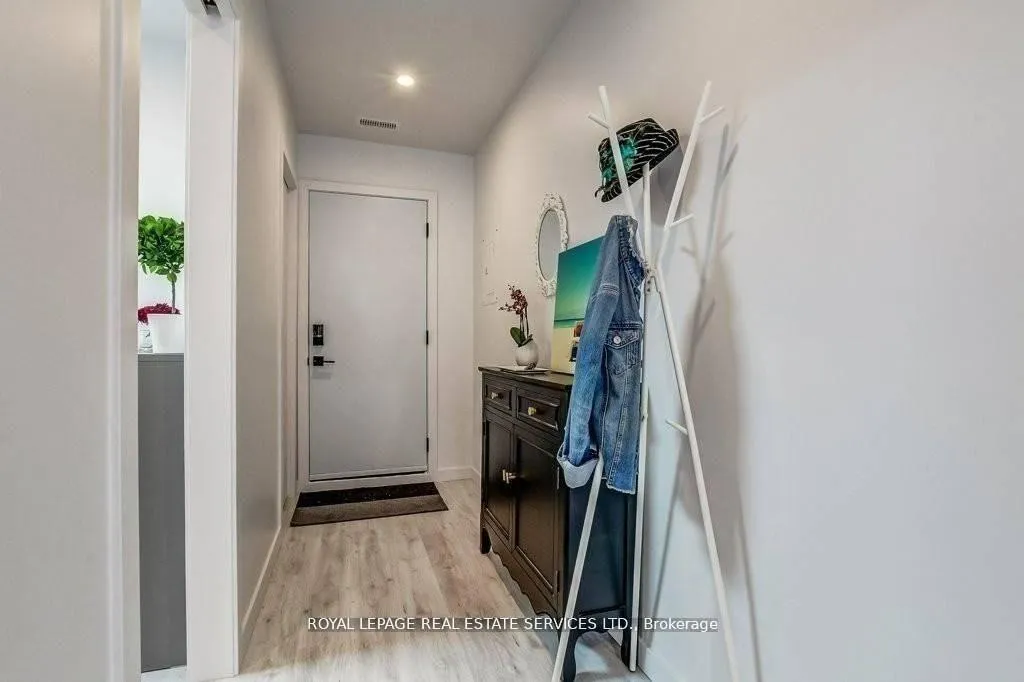 Photo 5 of Unit A, 6 Florence Crescent, Toronto, Rockcliffe-Smythe — HOMEH