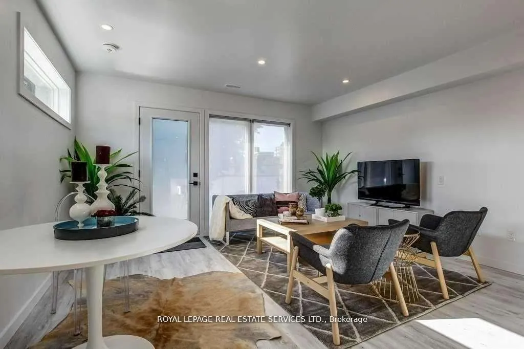 Photo 14 of Unit A, 6 Florence Crescent, Toronto, Rockcliffe-Smythe — HOMEH