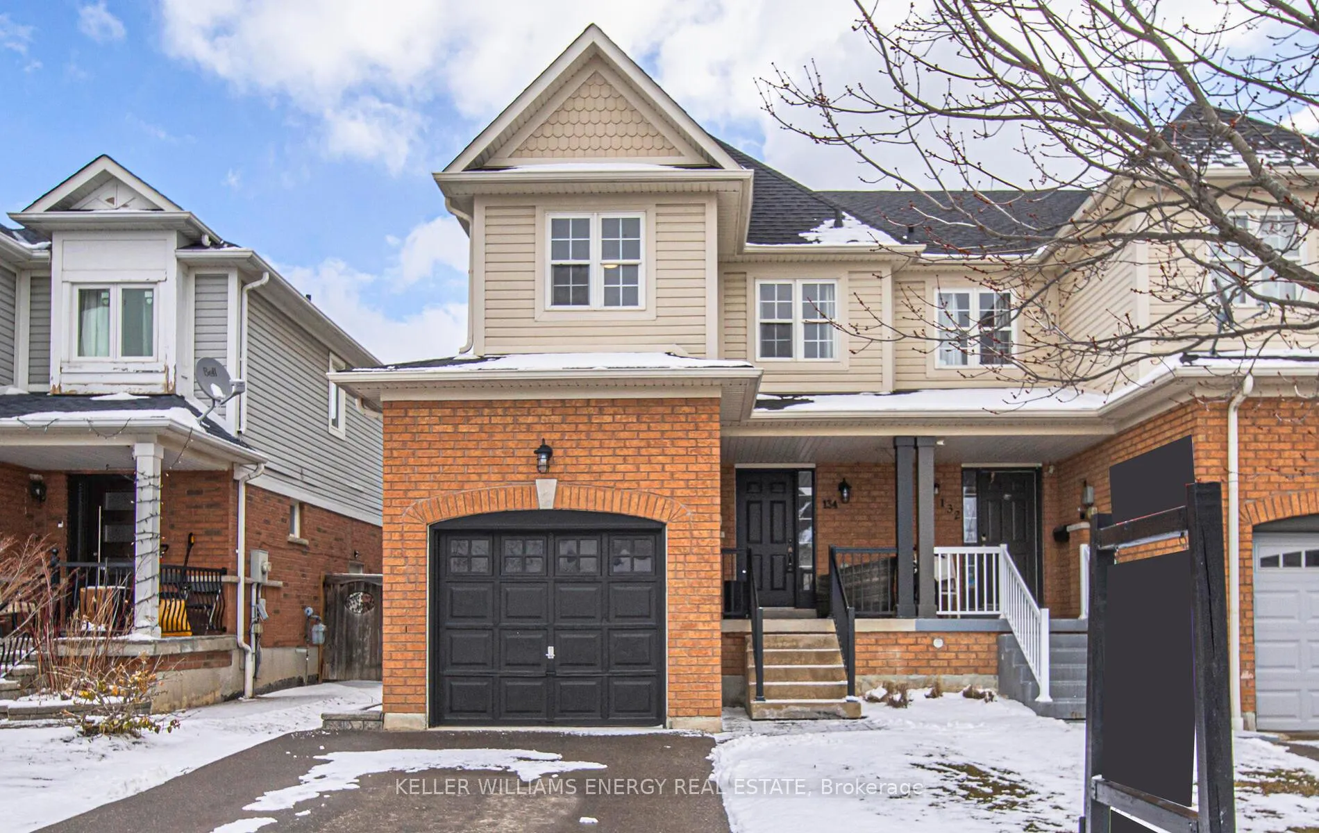 Photo 1 of 134 Kirkland Place, Whitby, Williamsburg — HOMEH