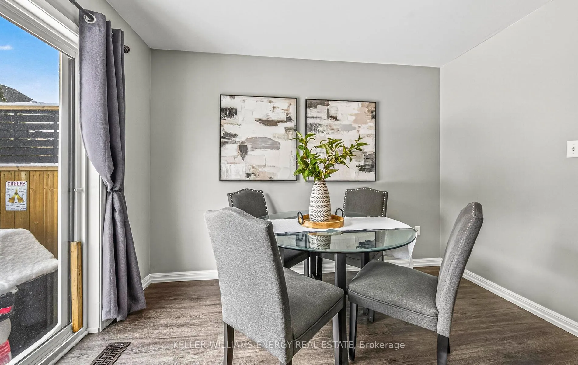 Photo 18 of 134 Kirkland Place, Whitby, Williamsburg — HOMEH
