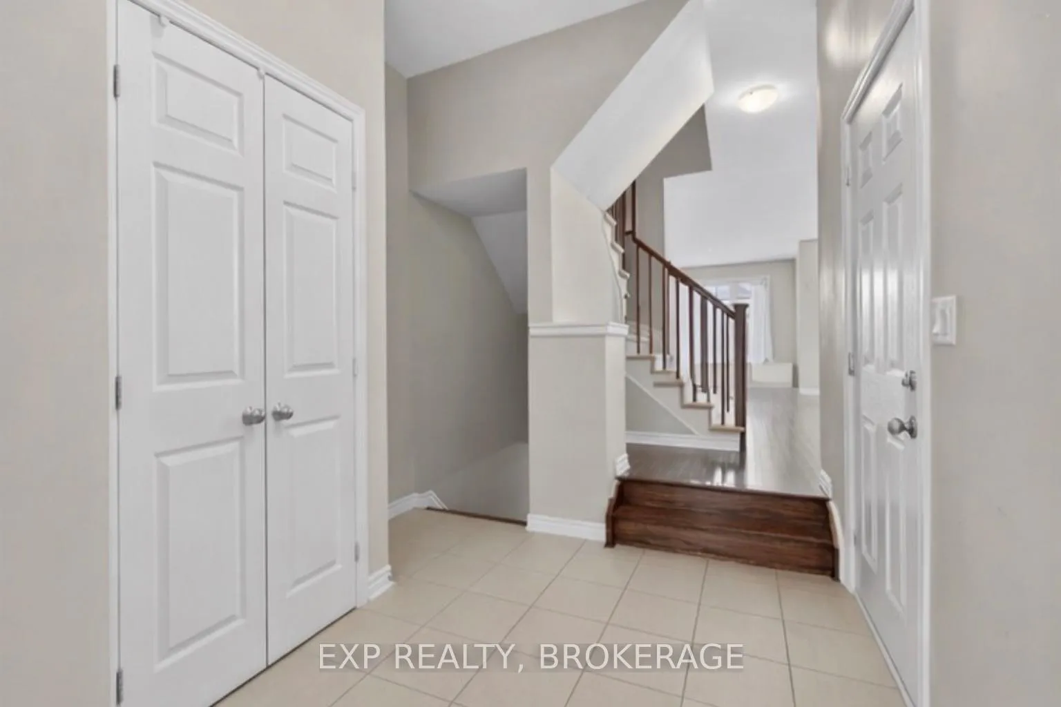 Photo 4 of 1093 Horizon Drive, Kingston, City Northwest — HOMEH