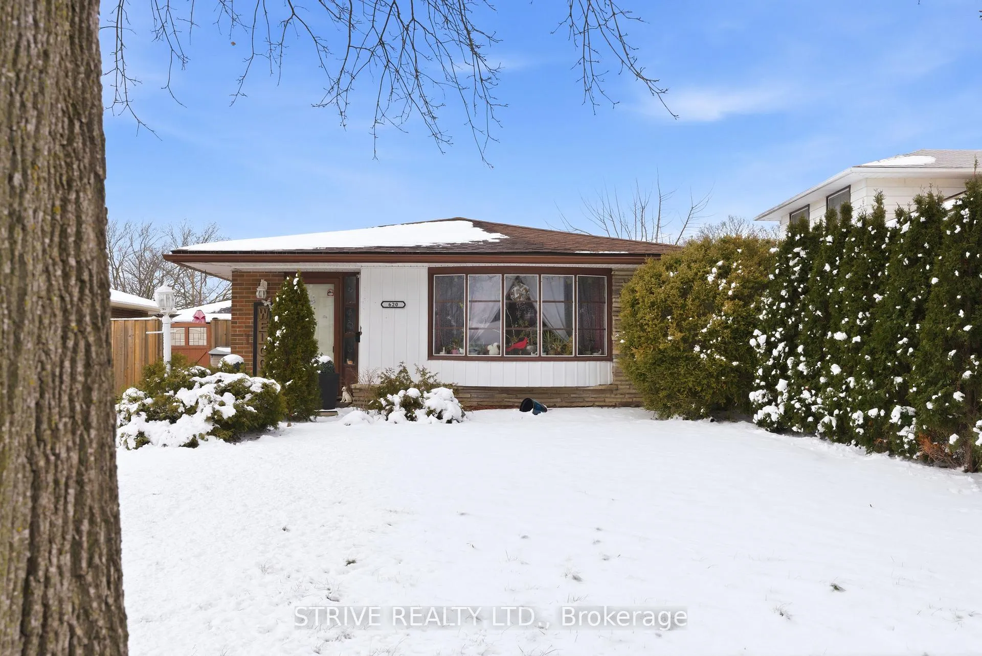 Photo 2 of 620 Dundee Avenue, Oshawa, McLaughlin — HOMEH