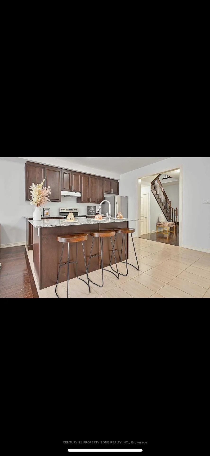 Photo 6 of 26 Adventura Road, Brampton, Northwest Brampton — HOMEH