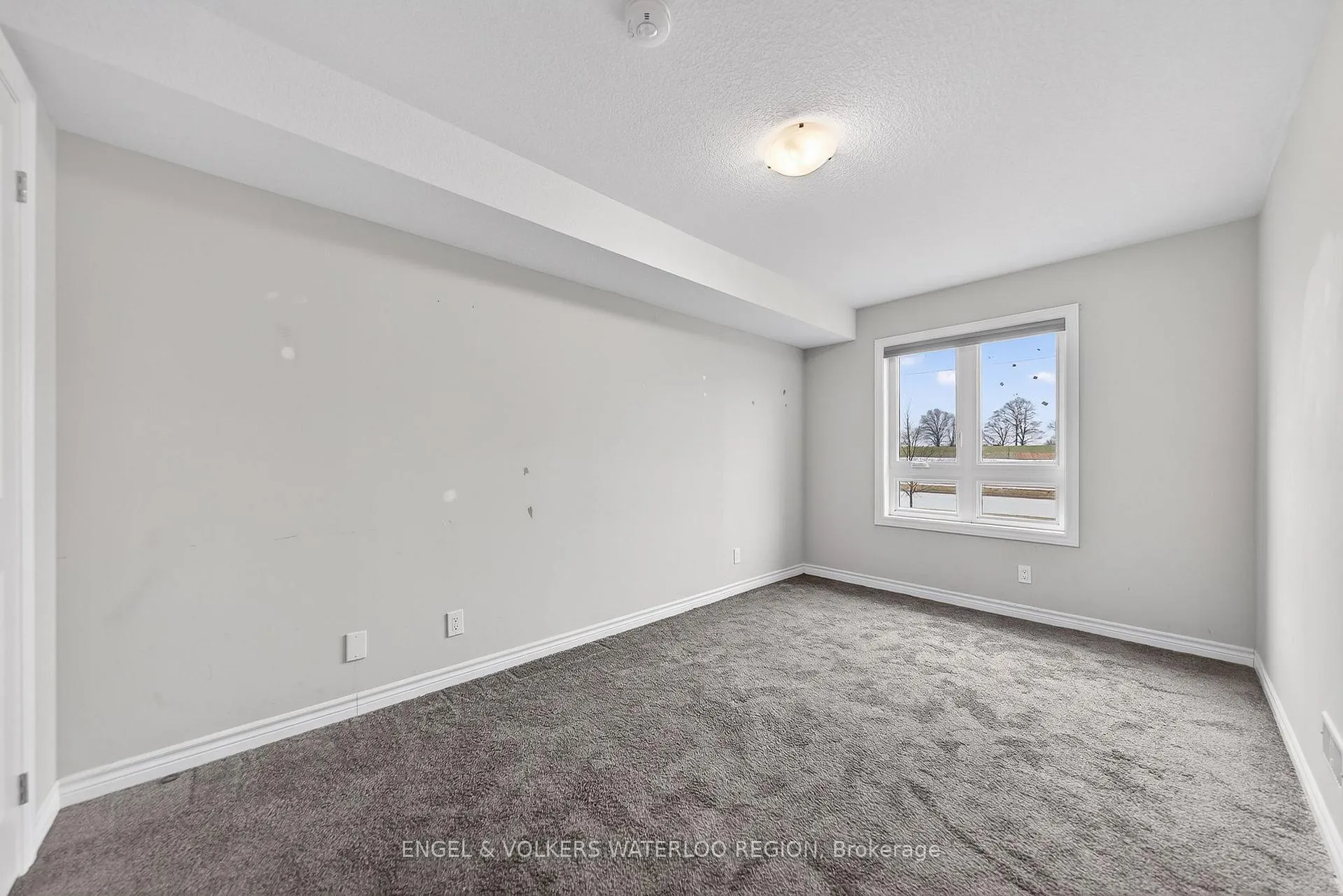 Photo 13 of Unit 5, 235 Chapel Hill Drive, Kitchener — HOMEH