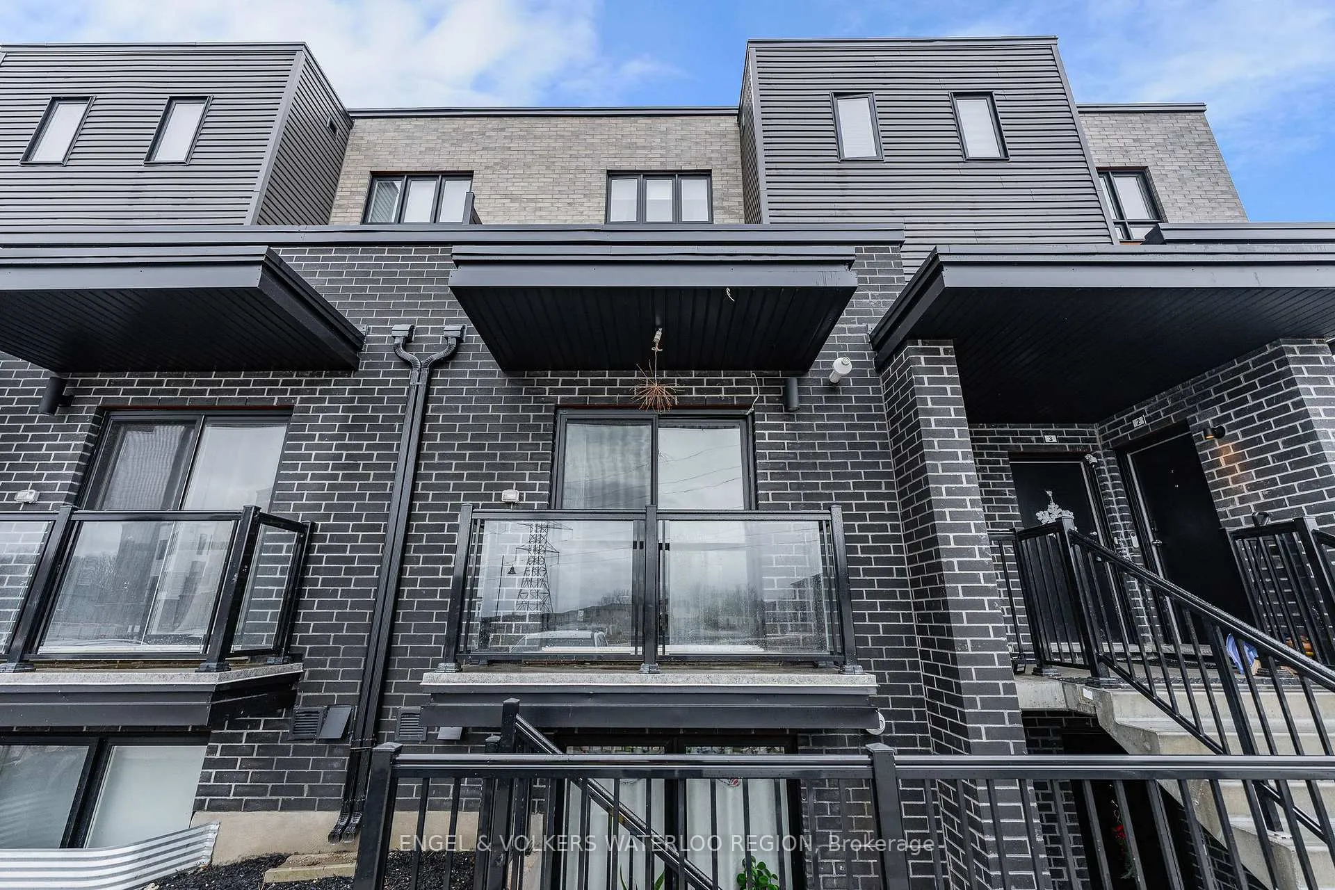 Photo 20 of Unit 5, 235 Chapel Hill Drive, Kitchener — HOMEH