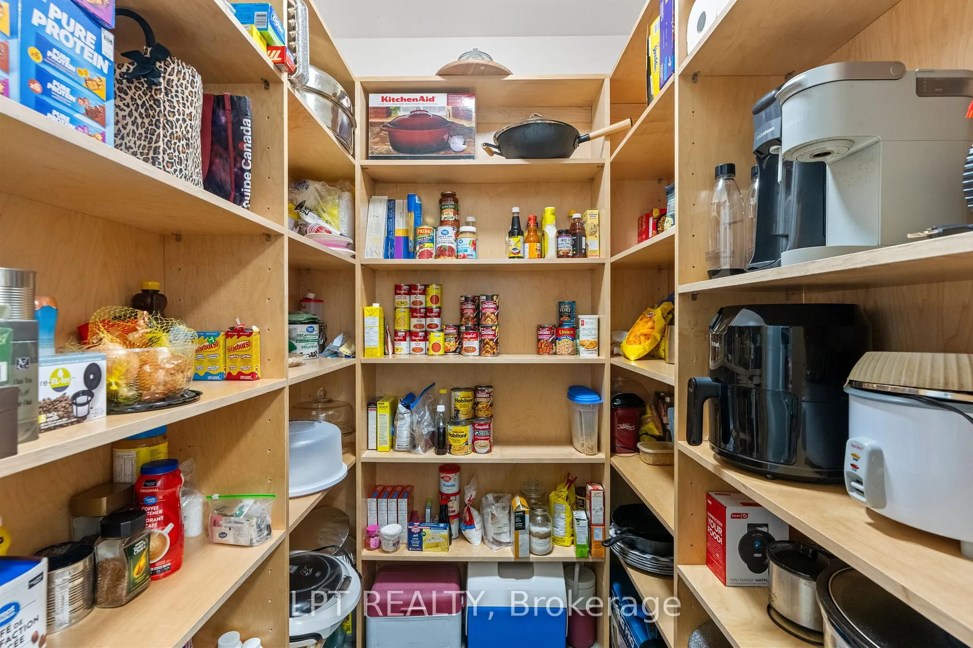 Photo 21 of 8695 Timberwood Trail, Lambton Shores, Grand Bend — HOMEH