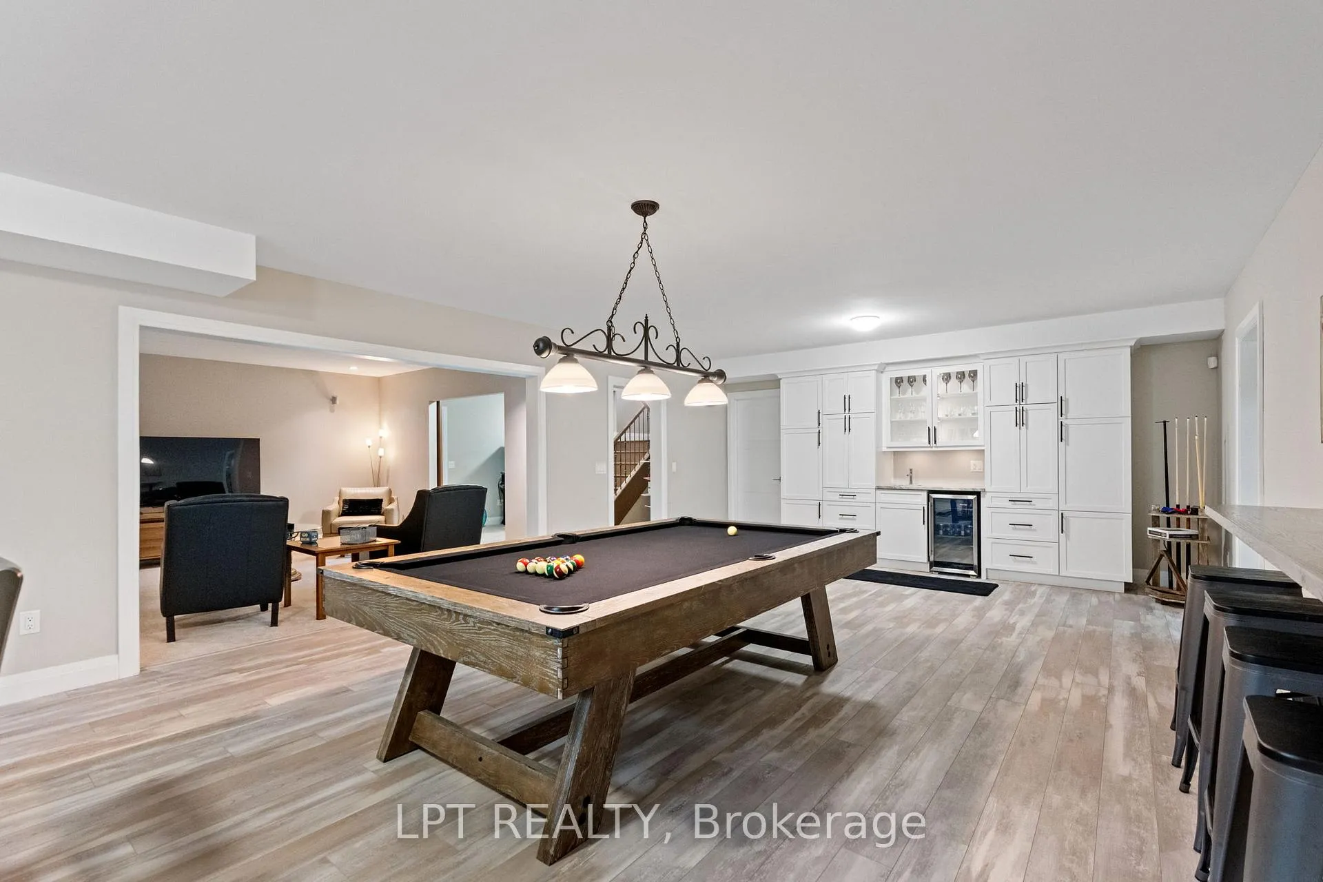 Photo 40 of 8695 Timberwood Trail, Lambton Shores, Grand Bend — HOMEH