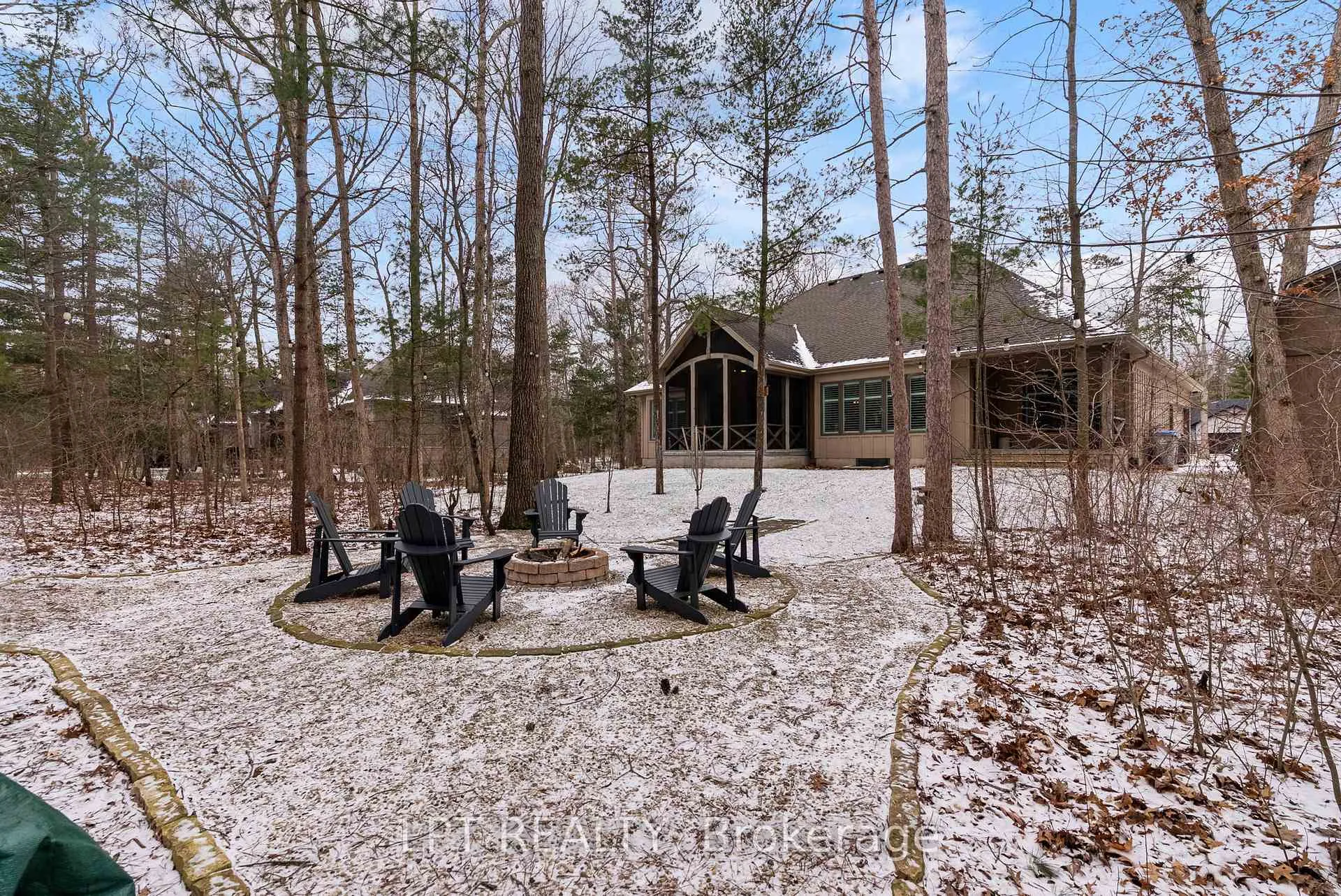 Photo 44 of 8695 Timberwood Trail, Lambton Shores, Grand Bend — HOMEH