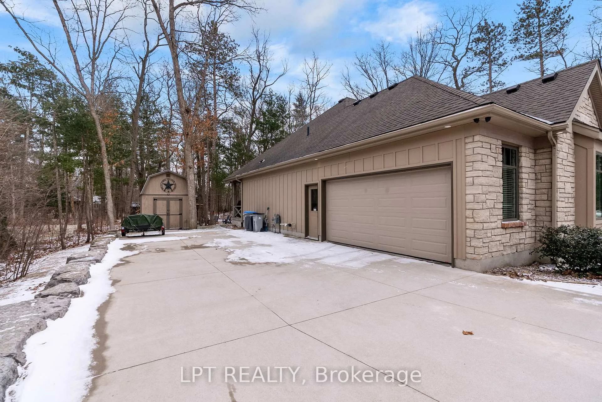 Photo 45 of 8695 Timberwood Trail, Lambton Shores, Grand Bend — HOMEH