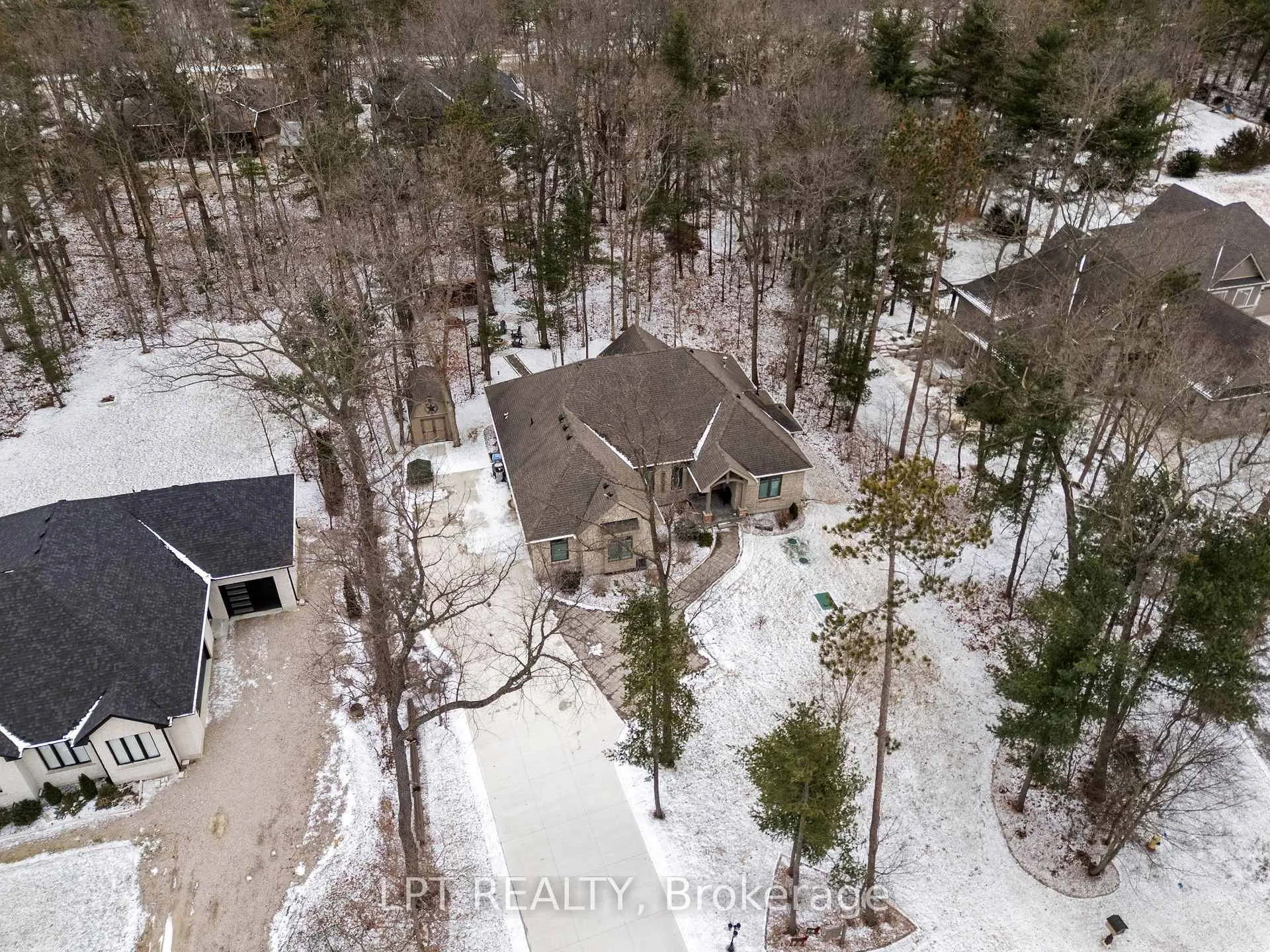 Photo 46 of 8695 Timberwood Trail, Lambton Shores, Grand Bend — HOMEH