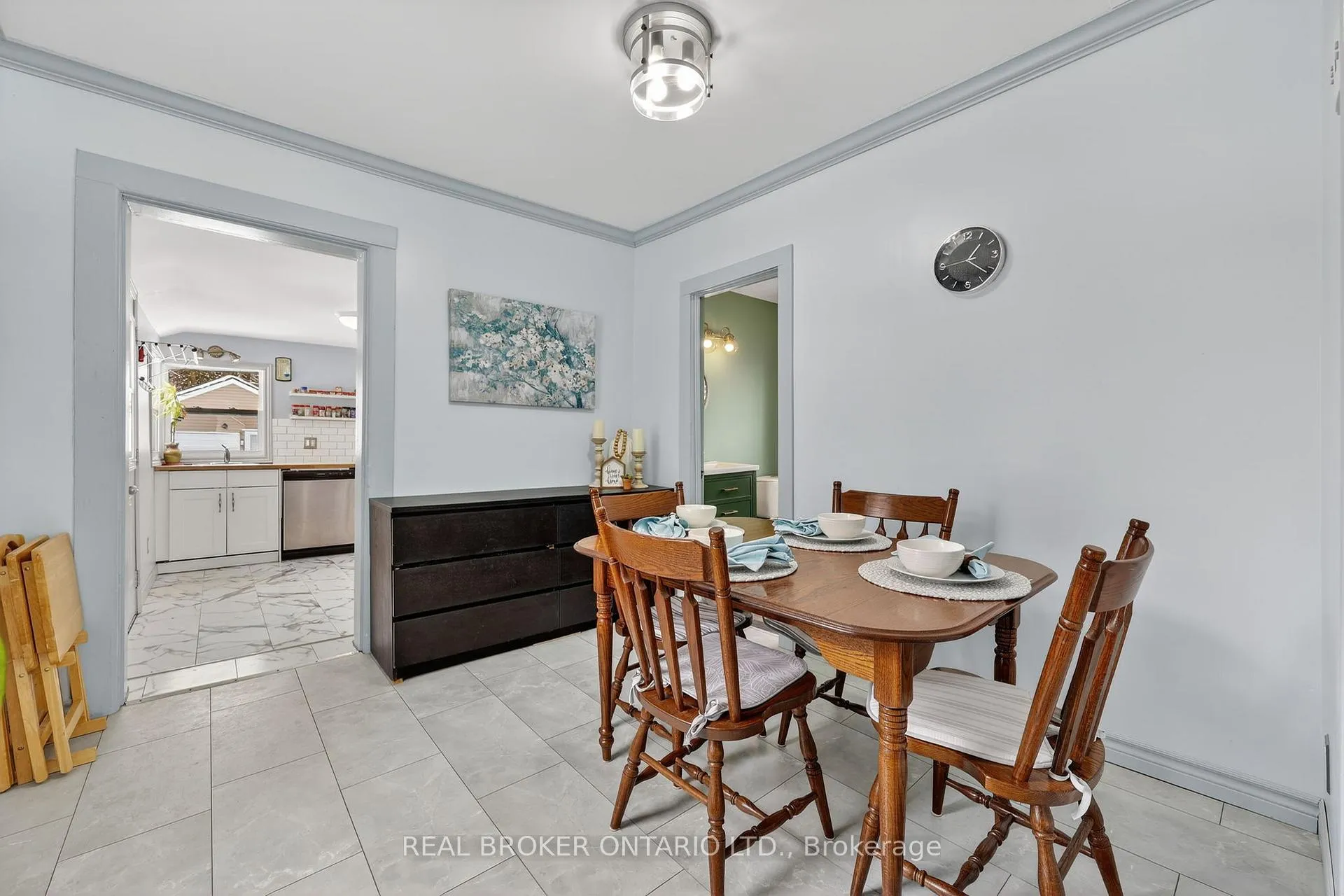 Photo 5 of 322 11 Line S, Oro-Medonte, Hawkestone — HOMEH