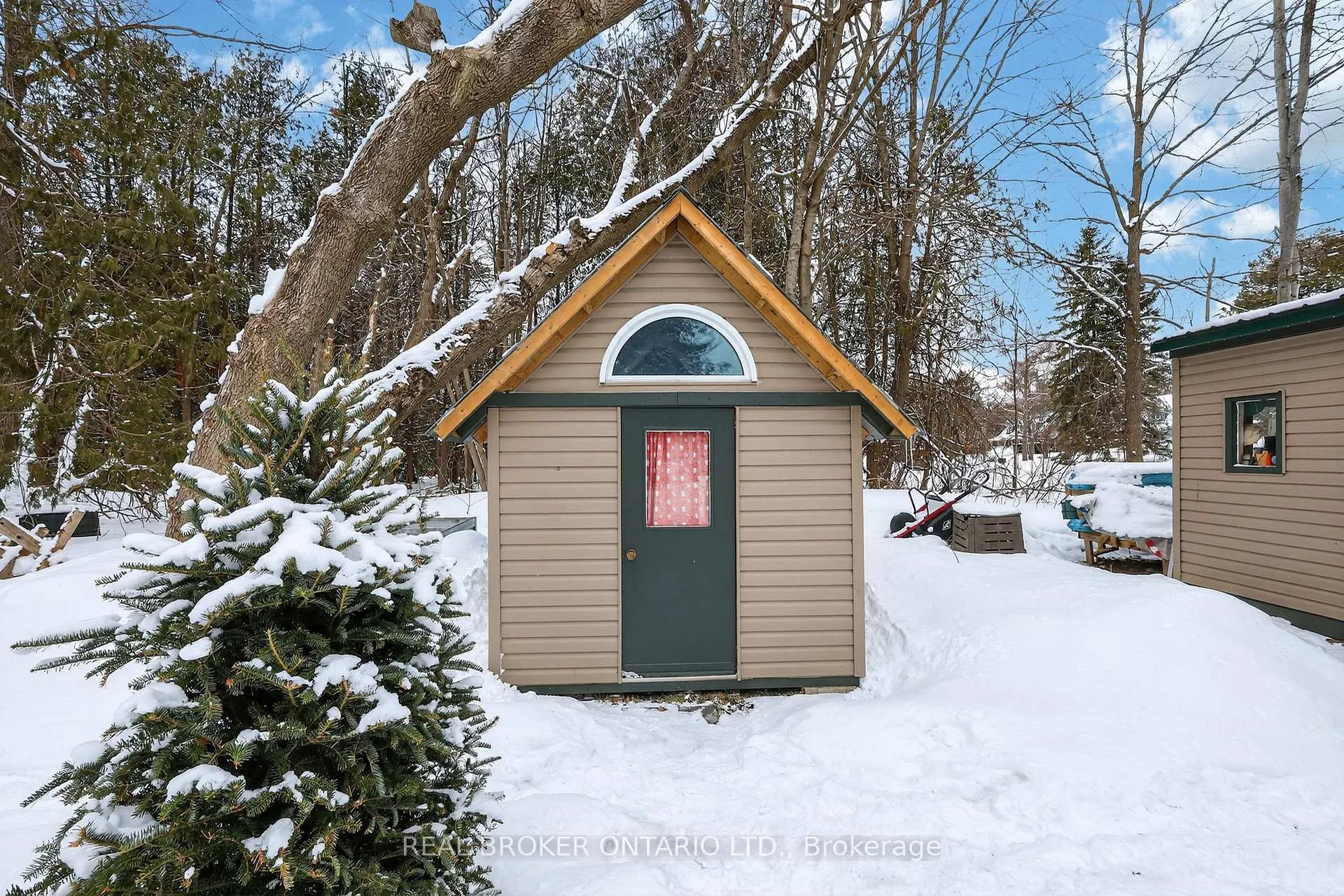 Photo 21 of 322 11 Line S, Oro-Medonte, Hawkestone — HOMEH