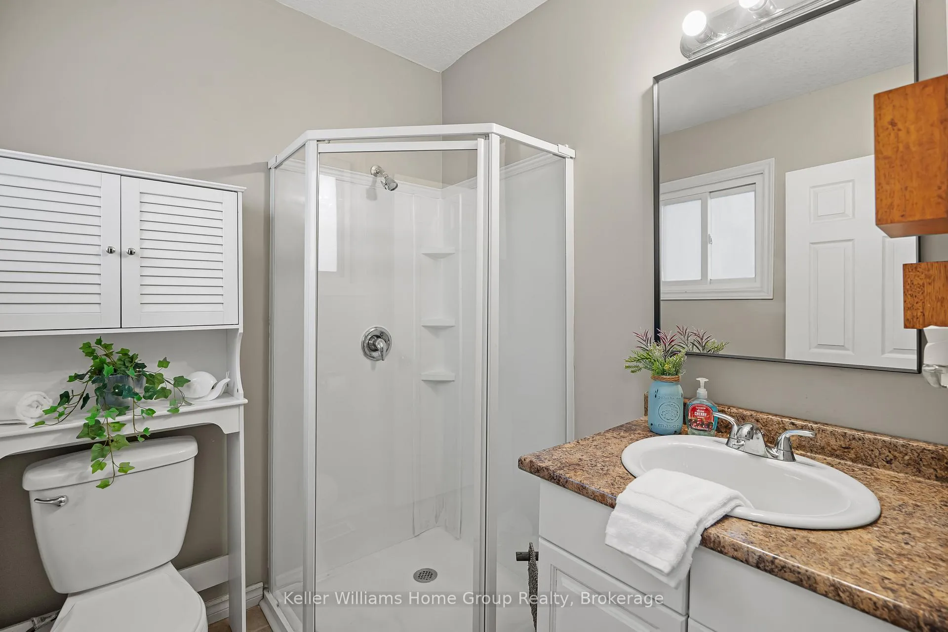 Photo 14 of 162 Alice Street, Guelph, St. Patrick's Ward — HOMEH