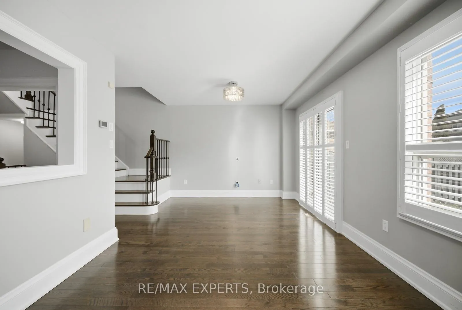 Photo 16 of 23 Stone Palace Way, Vaughan, Sonoma Heights — HOMEH