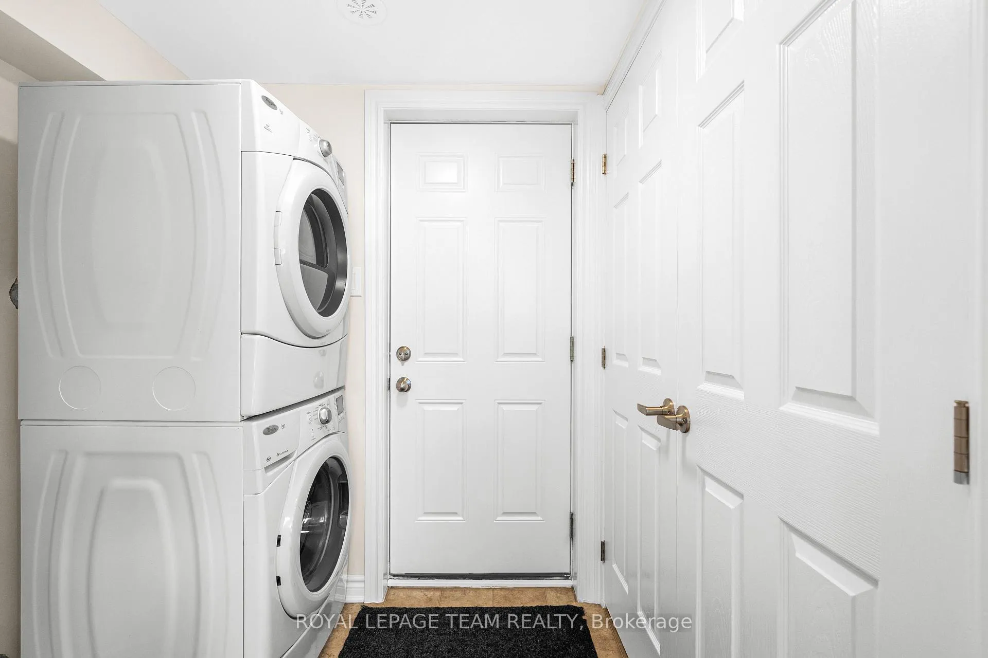 Photo 10 of 151 Grenadine Street, Ottawa, Stittsville (North) — HOMEH