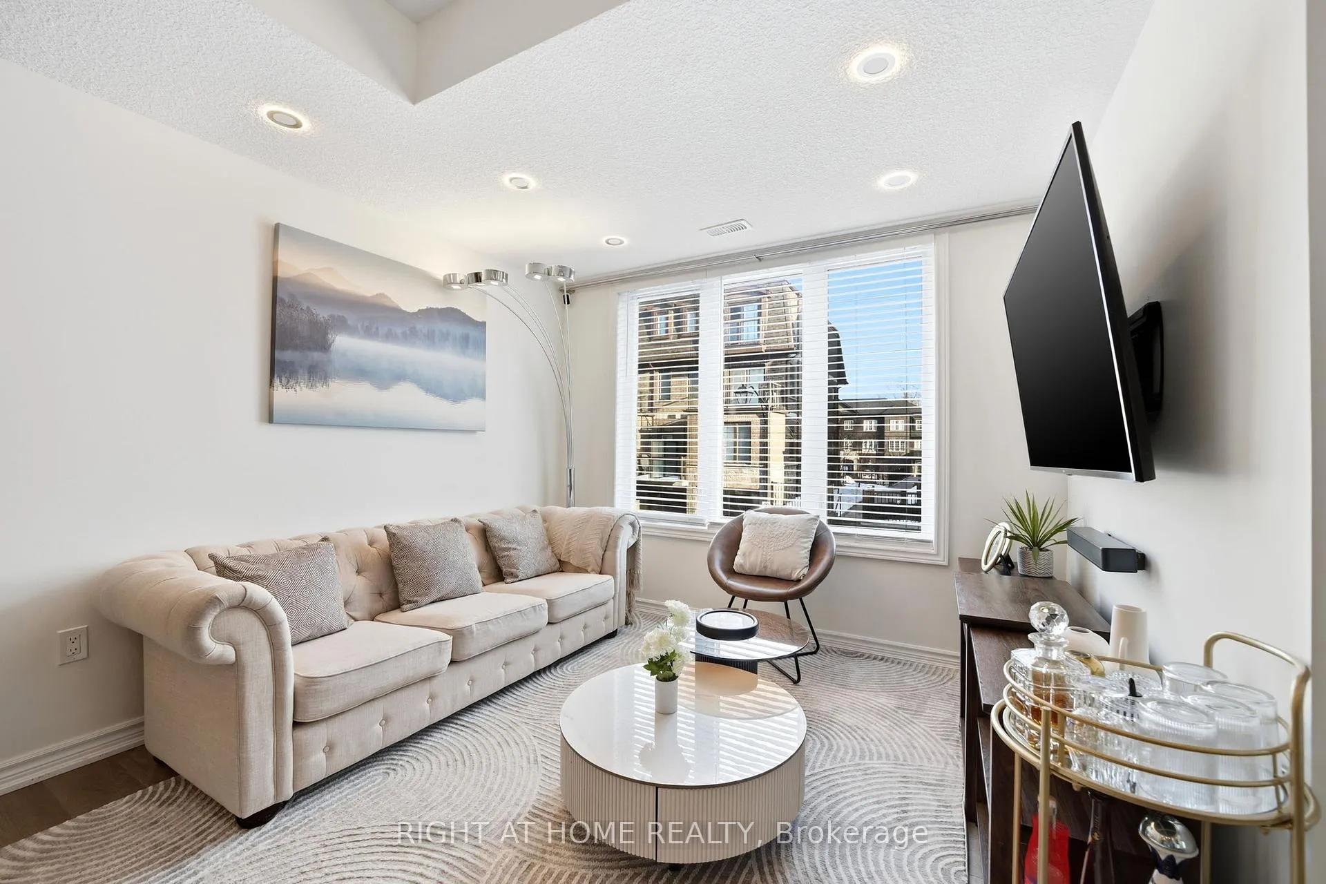 Photo 6 of Unit 128, 445 Ontario Street S, Milton, Timberlea — HOMEH