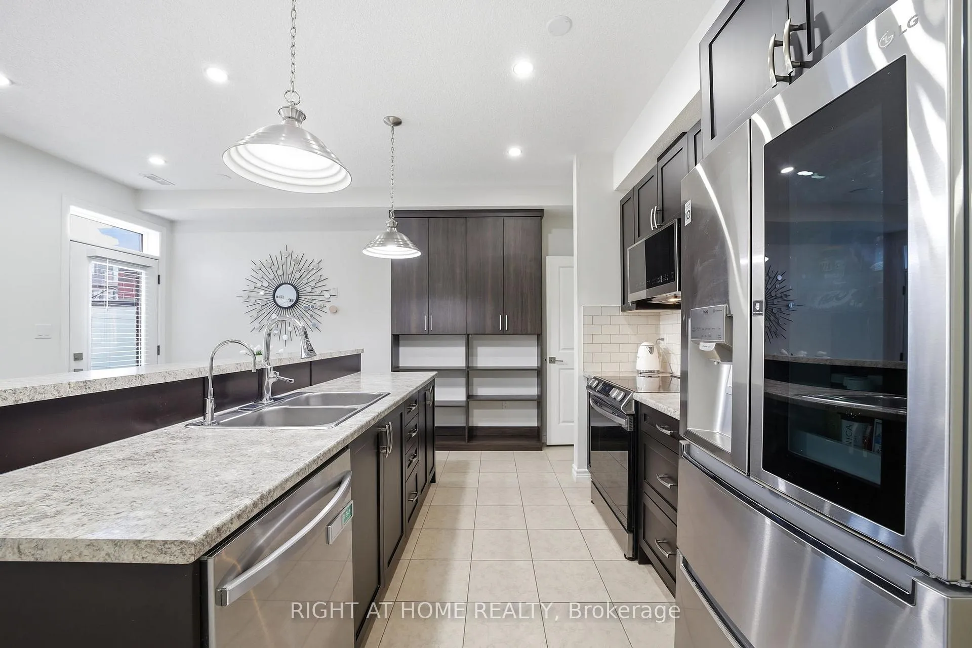 Photo 11 of Unit 128, 445 Ontario Street S, Milton, Timberlea — HOMEH