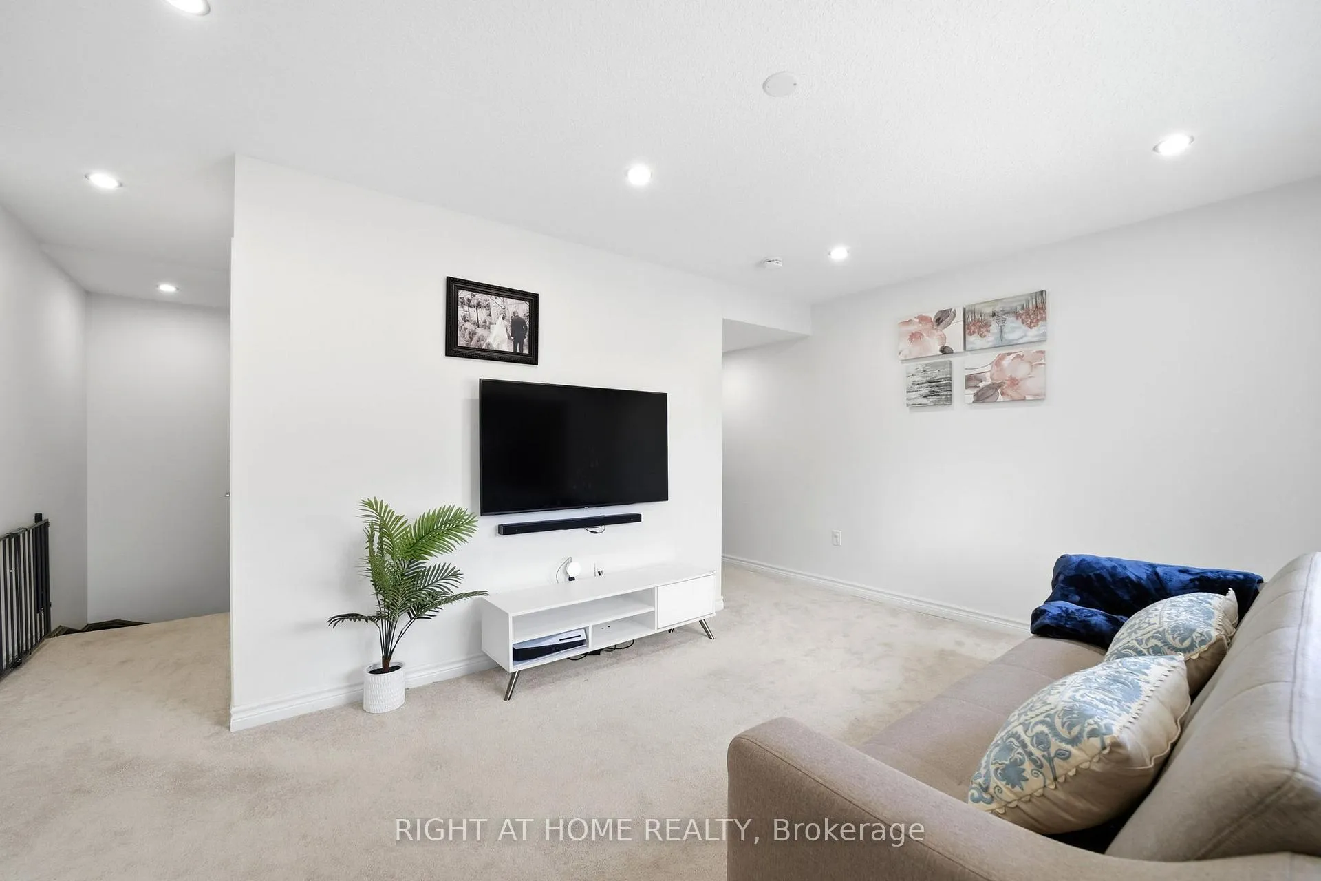 Photo 19 of Unit 128, 445 Ontario Street S, Milton, Timberlea — HOMEH
