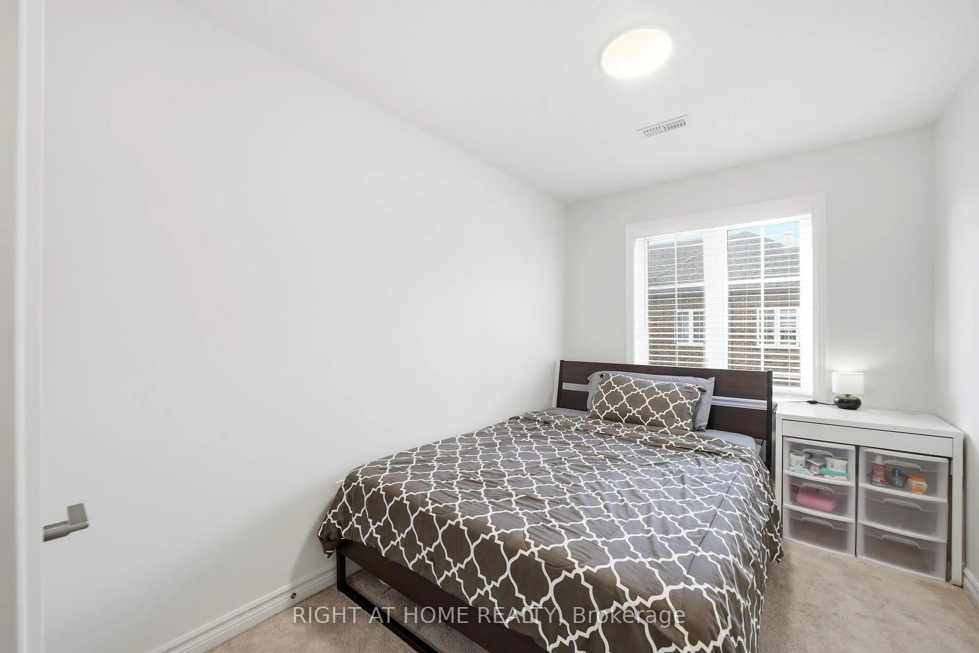 Photo 31 of Unit 128, 445 Ontario Street S, Milton, Timberlea — HOMEH