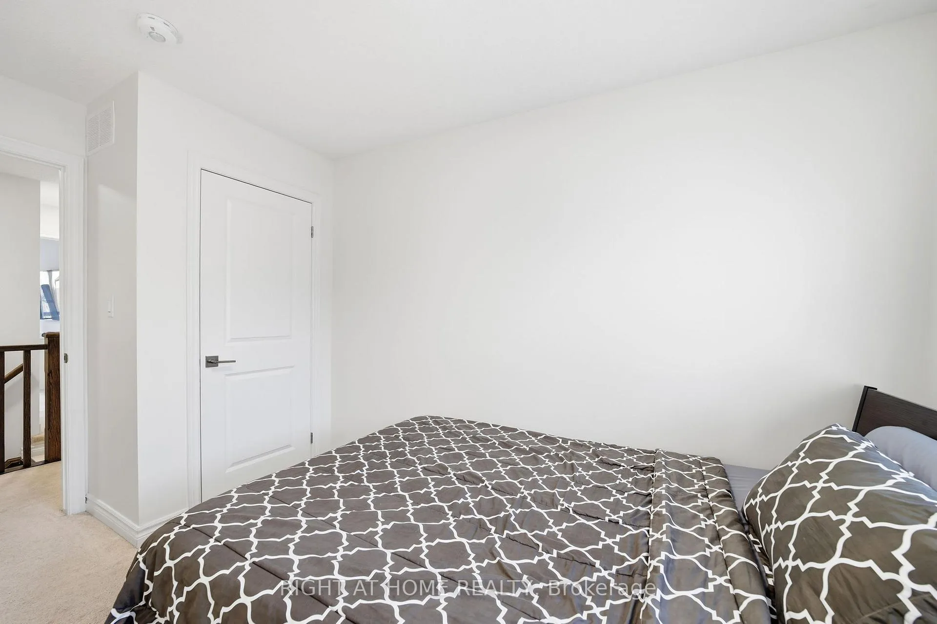 Photo 32 of Unit 128, 445 Ontario Street S, Milton, Timberlea — HOMEH