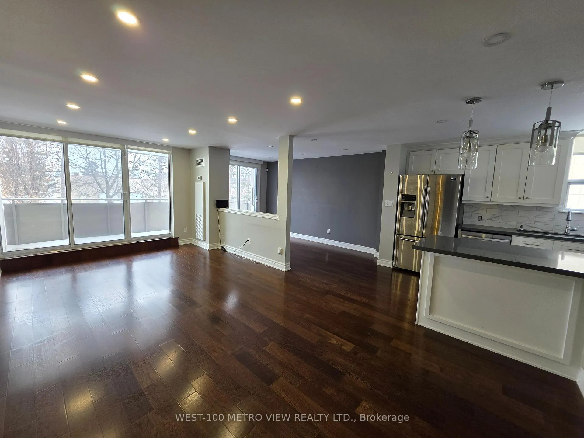 Front of Unit 202, 1415 Ghent Avenue