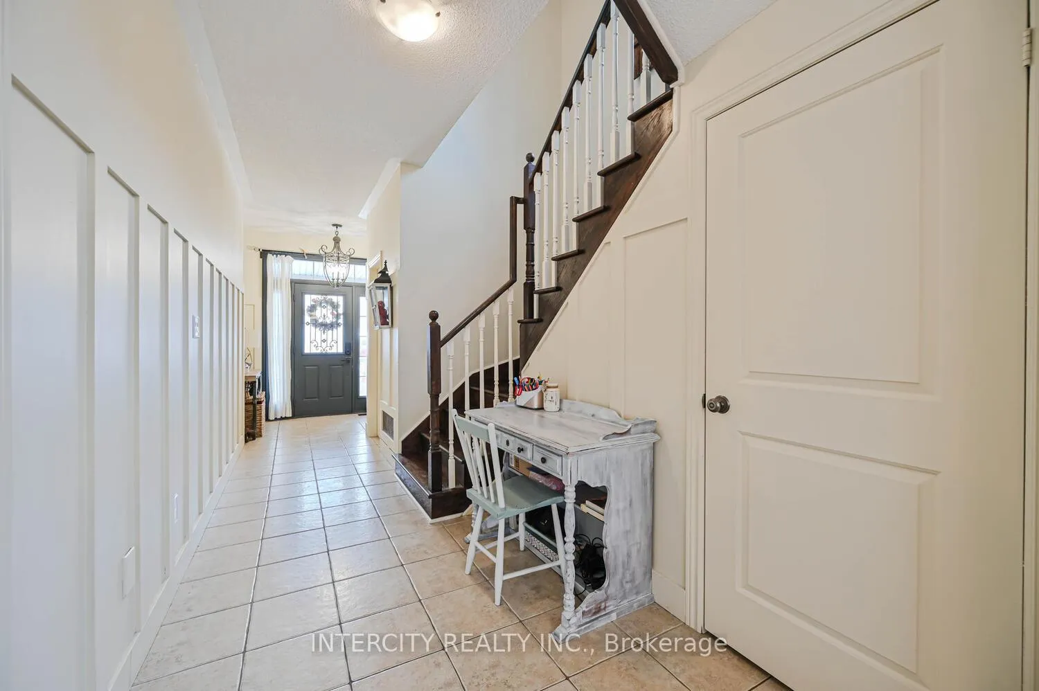 Photo 6 of 49 McCardy Court, Caledon, Caledon East — HOMEH