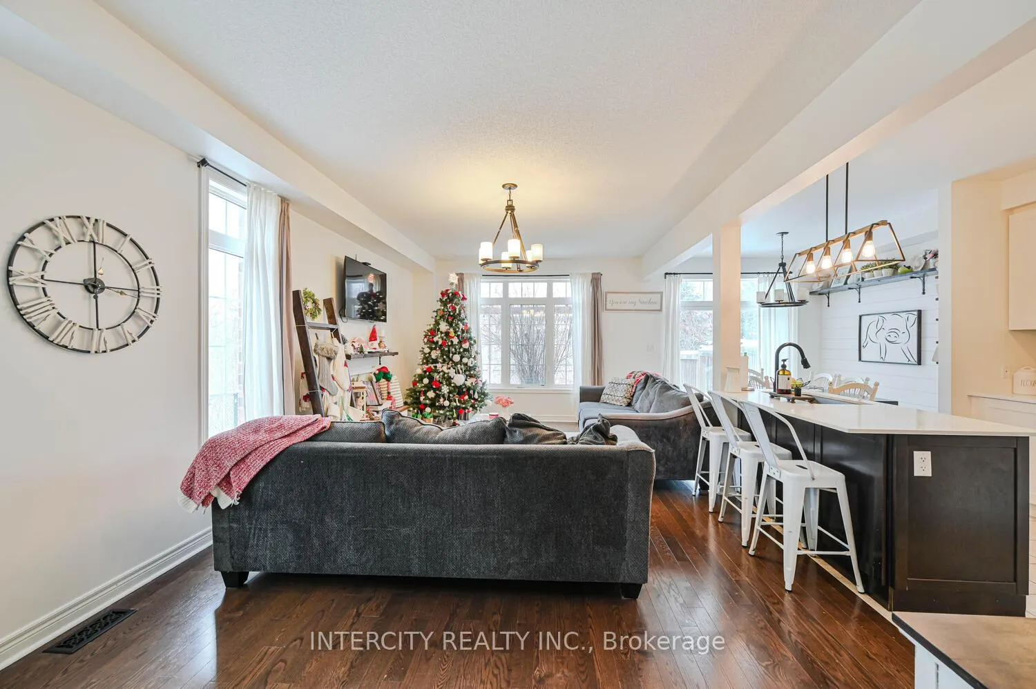 Photo 7 of 49 McCardy Court, Caledon, Caledon East — HOMEH