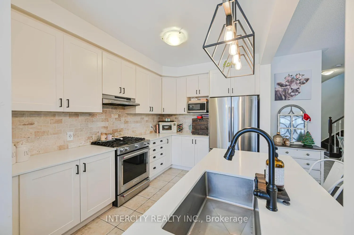 Photo 13 of 49 McCardy Court, Caledon, Caledon East — HOMEH