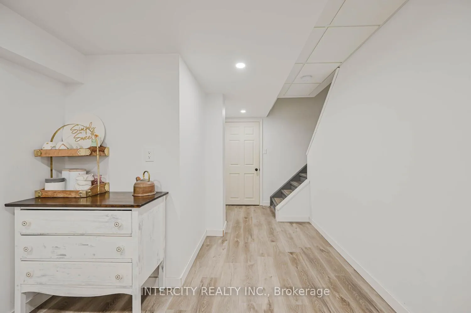 Photo 39 of 49 McCardy Court, Caledon, Caledon East — HOMEH
