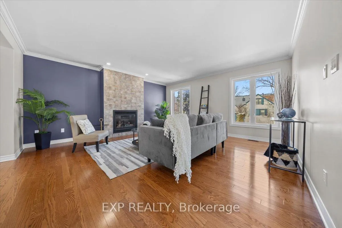 Photo 5 of 374 Greenwood Avenue, Ottawa, Laurentianview — HOMEH