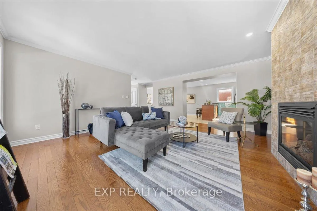 Photo 7 of 374 Greenwood Avenue, Ottawa, Laurentianview — HOMEH