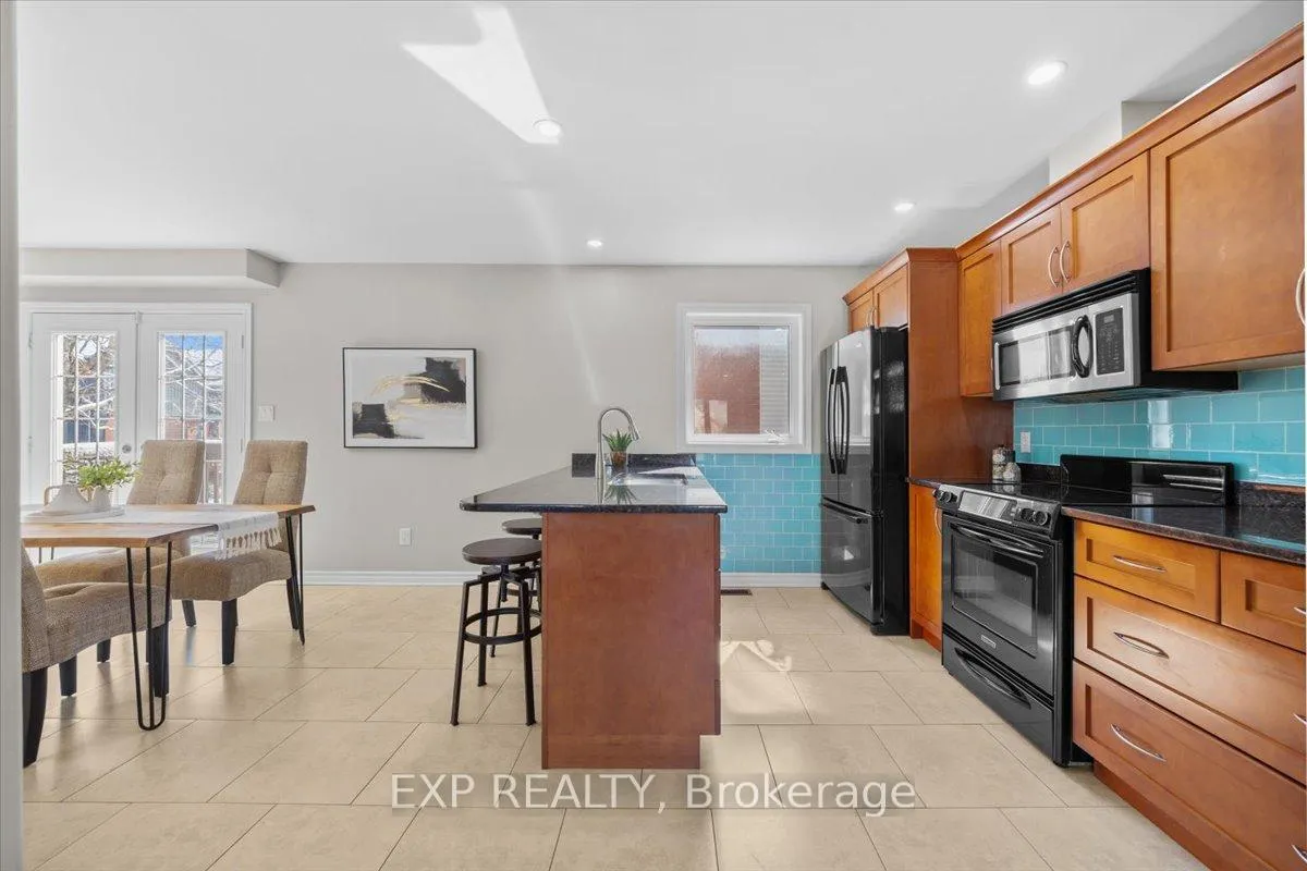 Photo 12 of 374 Greenwood Avenue, Ottawa, Laurentianview — HOMEH