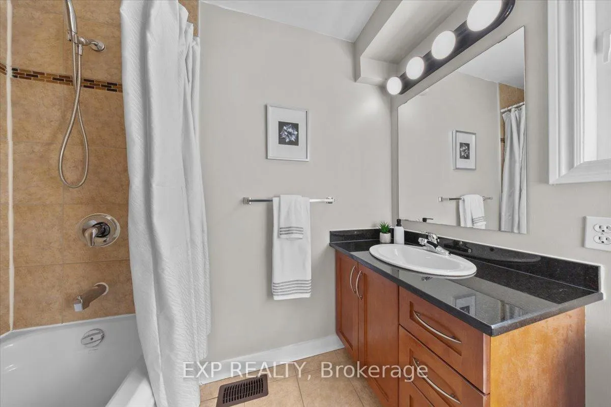 Photo 18 of 374 Greenwood Avenue, Ottawa, Laurentianview — HOMEH