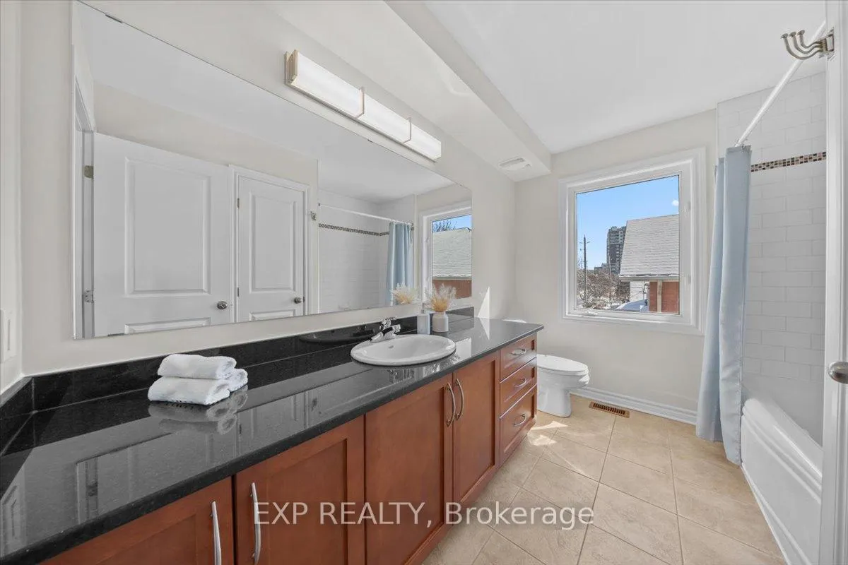 Photo 21 of 374 Greenwood Avenue, Ottawa, Laurentianview — HOMEH