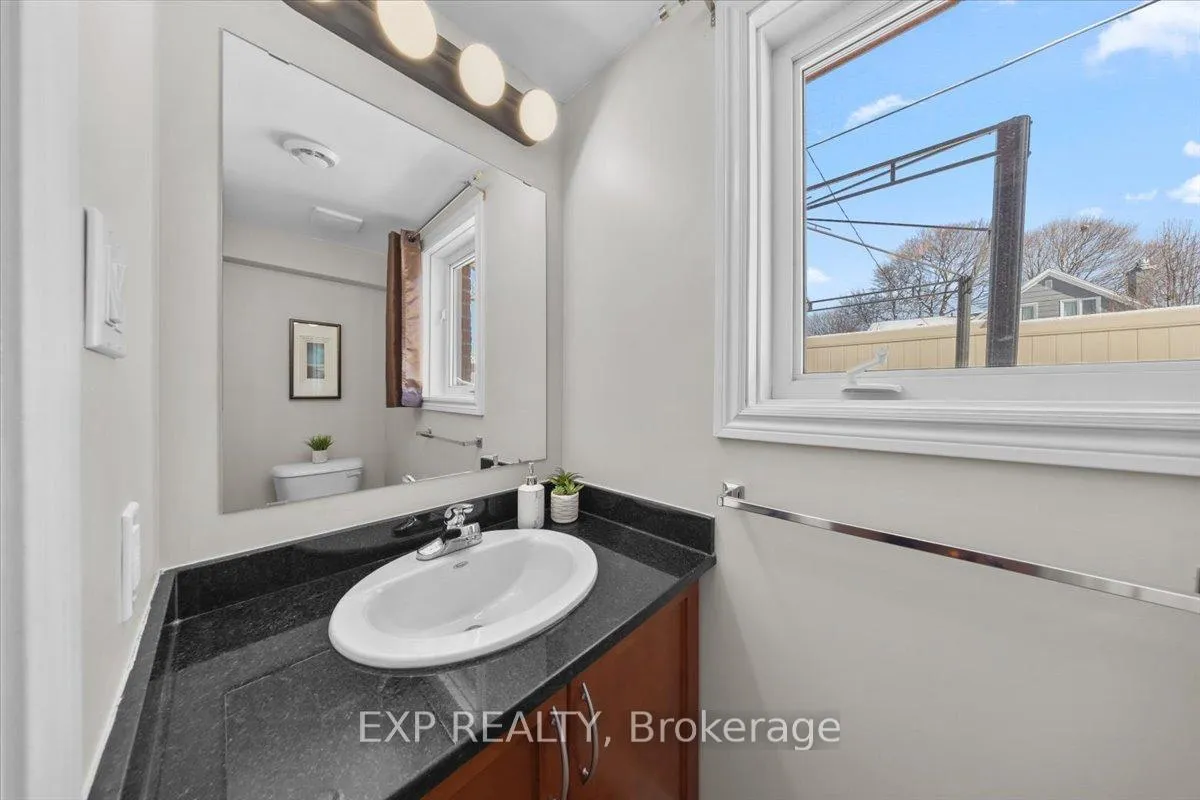 Photo 24 of 374 Greenwood Avenue, Ottawa, Laurentianview — HOMEH