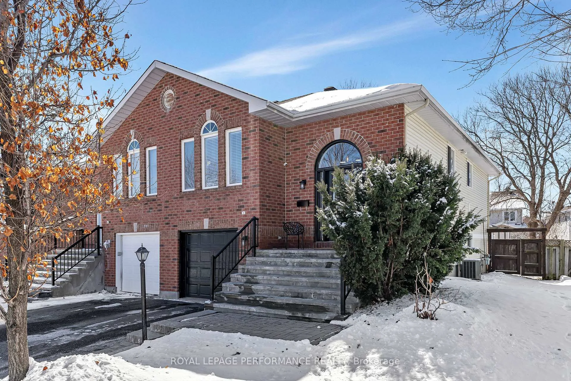 Photo 1 of 16 Montana Way, Ottawa, Barrhaven - Longfields — HOMEH