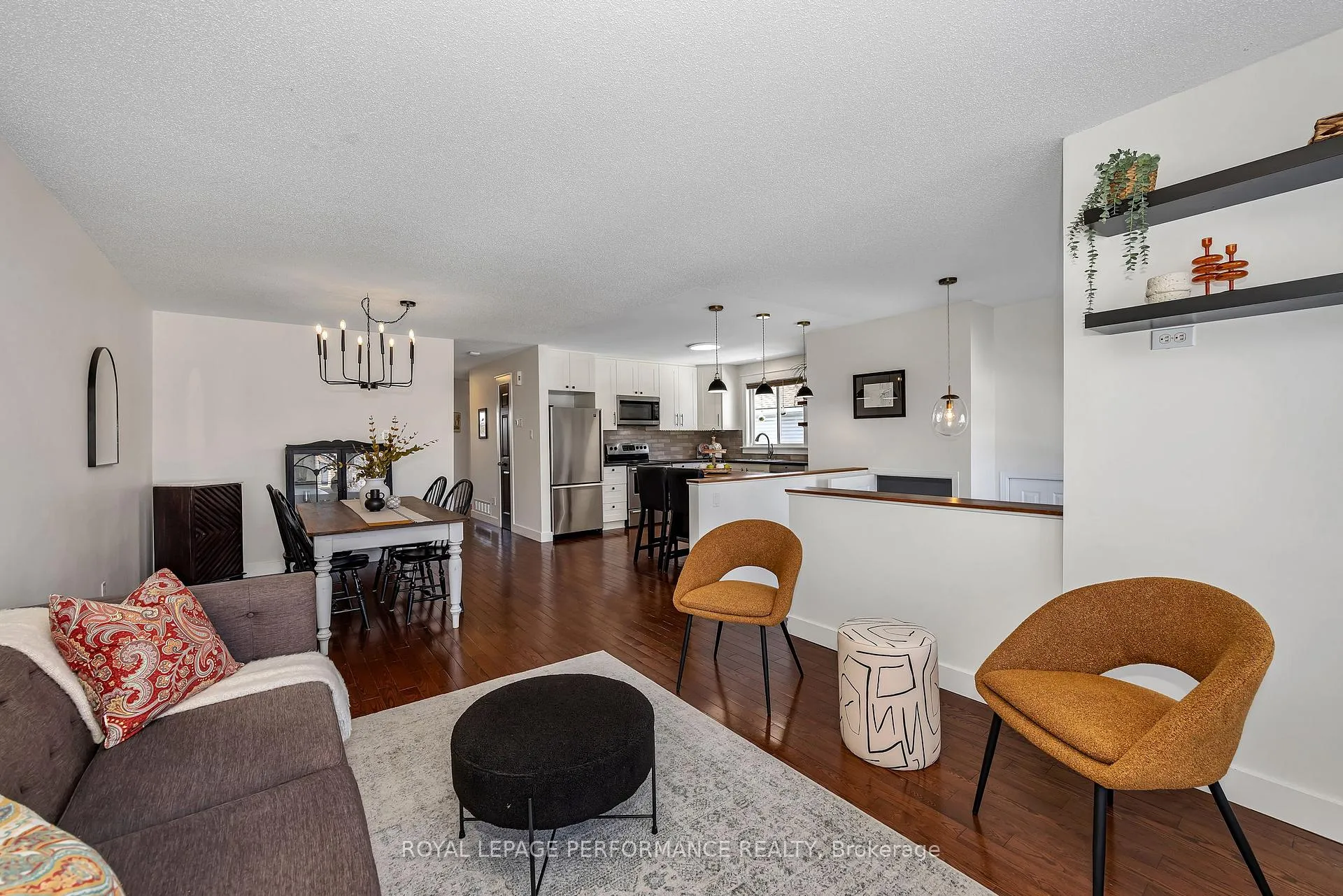 Photo 7 of 16 Montana Way, Ottawa, Barrhaven - Longfields — HOMEH